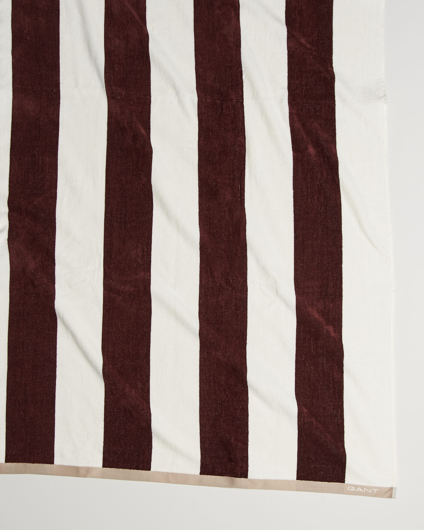 Herren | Textilien | GANT | Striped Beach Towel Fresh Soil