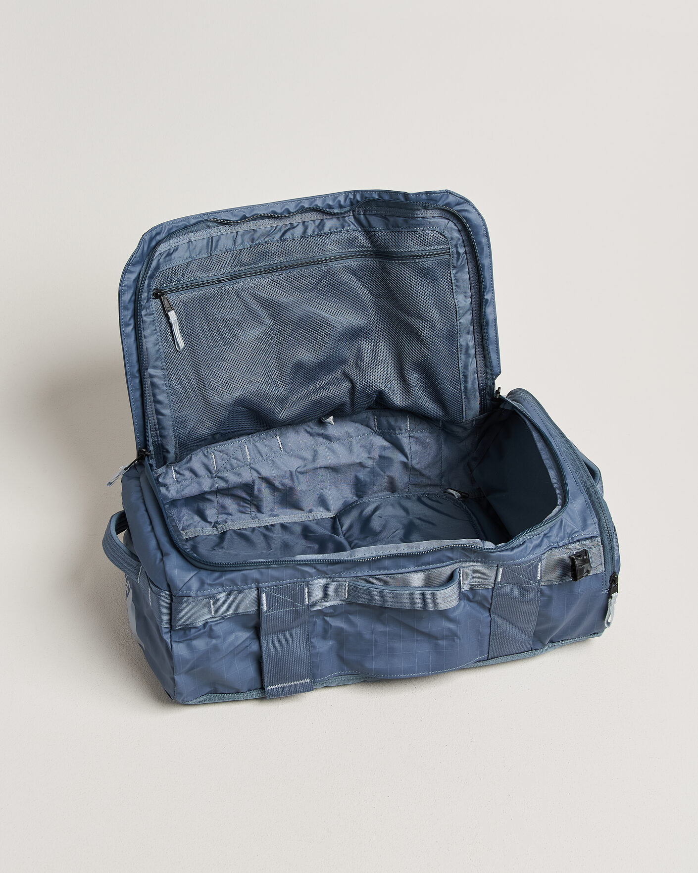 Herren | Taschen | The North Face | Base Camp Voyager Duffel 32 Granite Grey