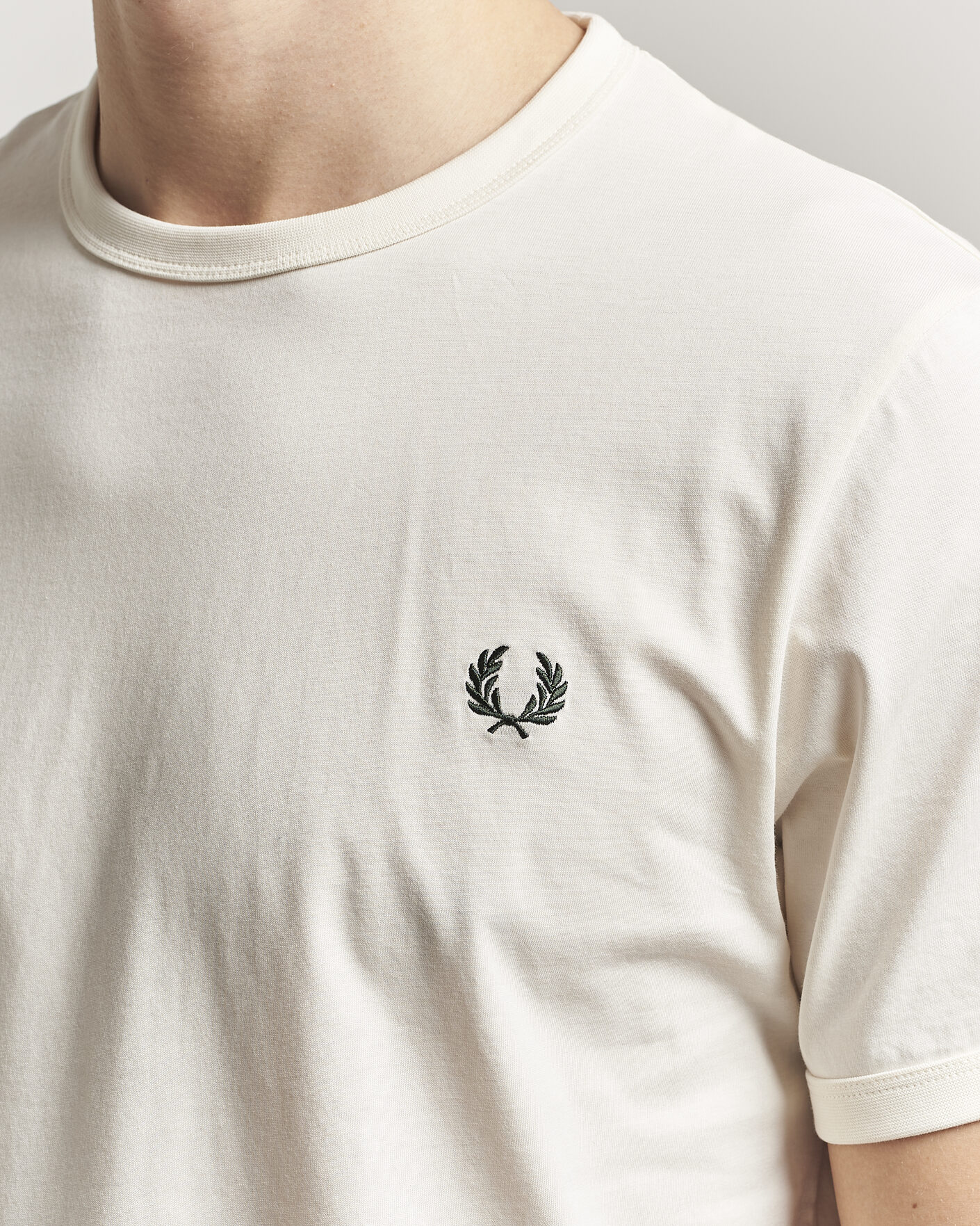 Herren | T-Shirts | Fred Perry | Ringer T-Shirt Ecru