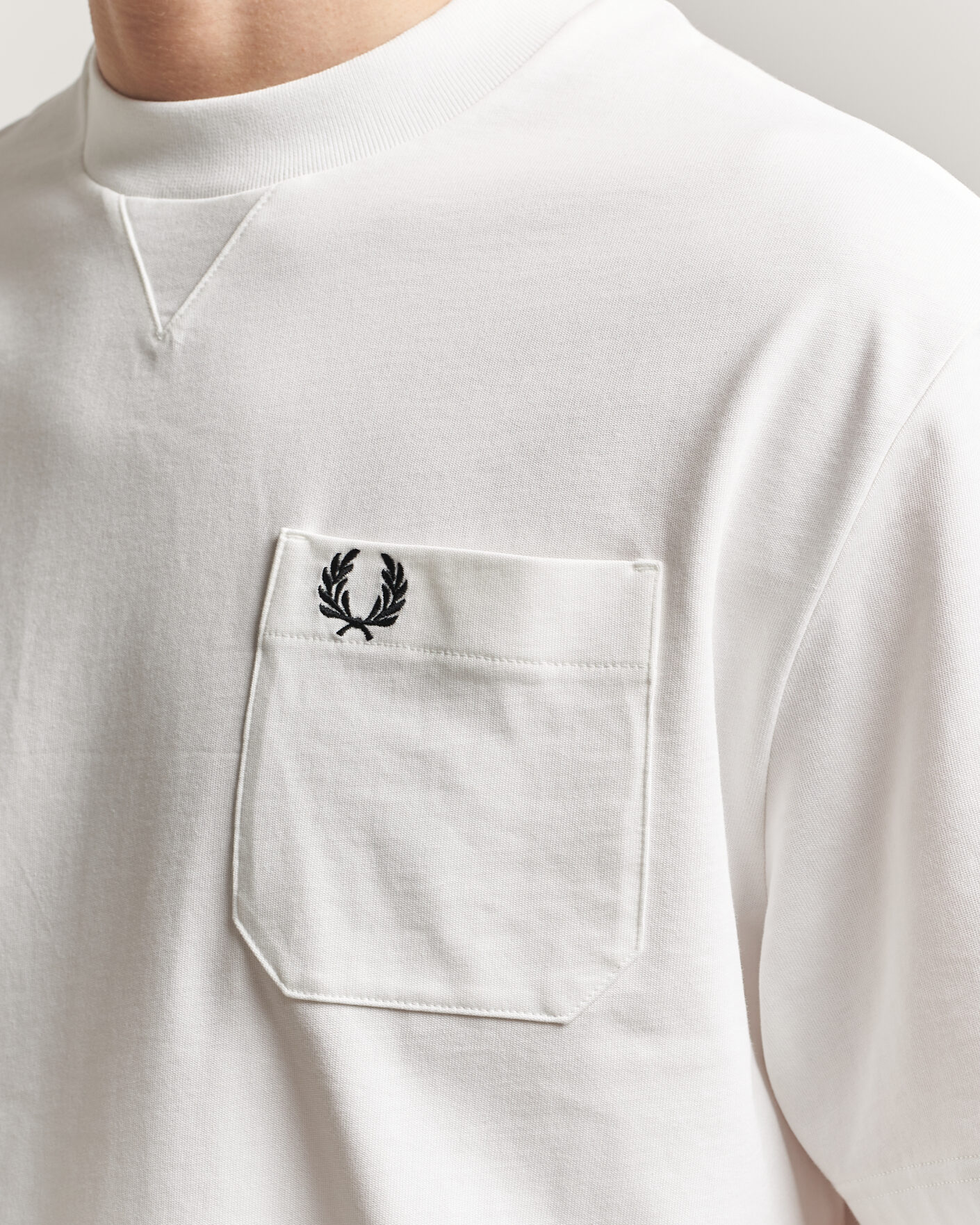 Herren | T-Shirts | Fred Perry | Heavy Pocket T-Shirt Snow White