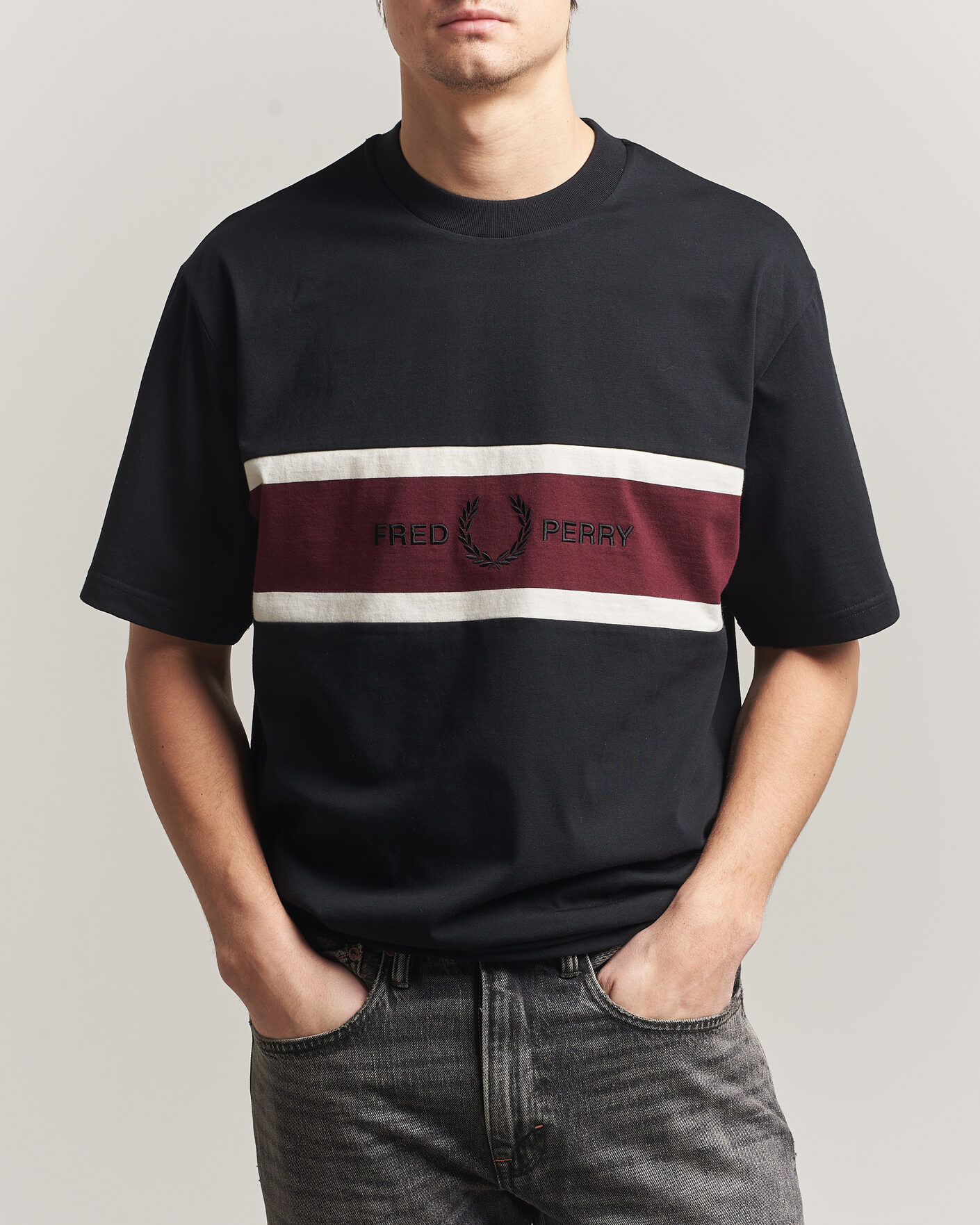 Herren | T-Shirts | Fred Perry | Embroidered Paneled T-Shirt Black