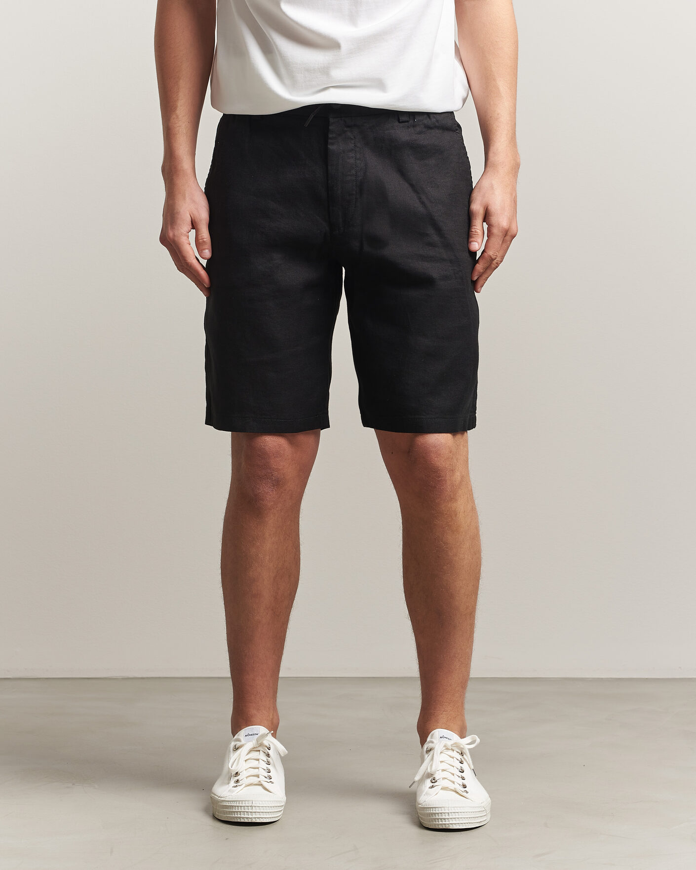 Herren | Shorts | BOSS ORANGE | Tapered Linen Drawstring Shorts Black