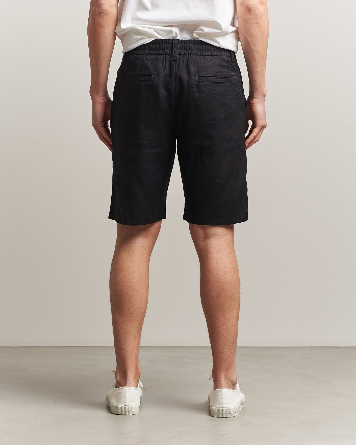 Herren | Shorts | BOSS ORANGE | Tapered Linen Drawstring Shorts Black
