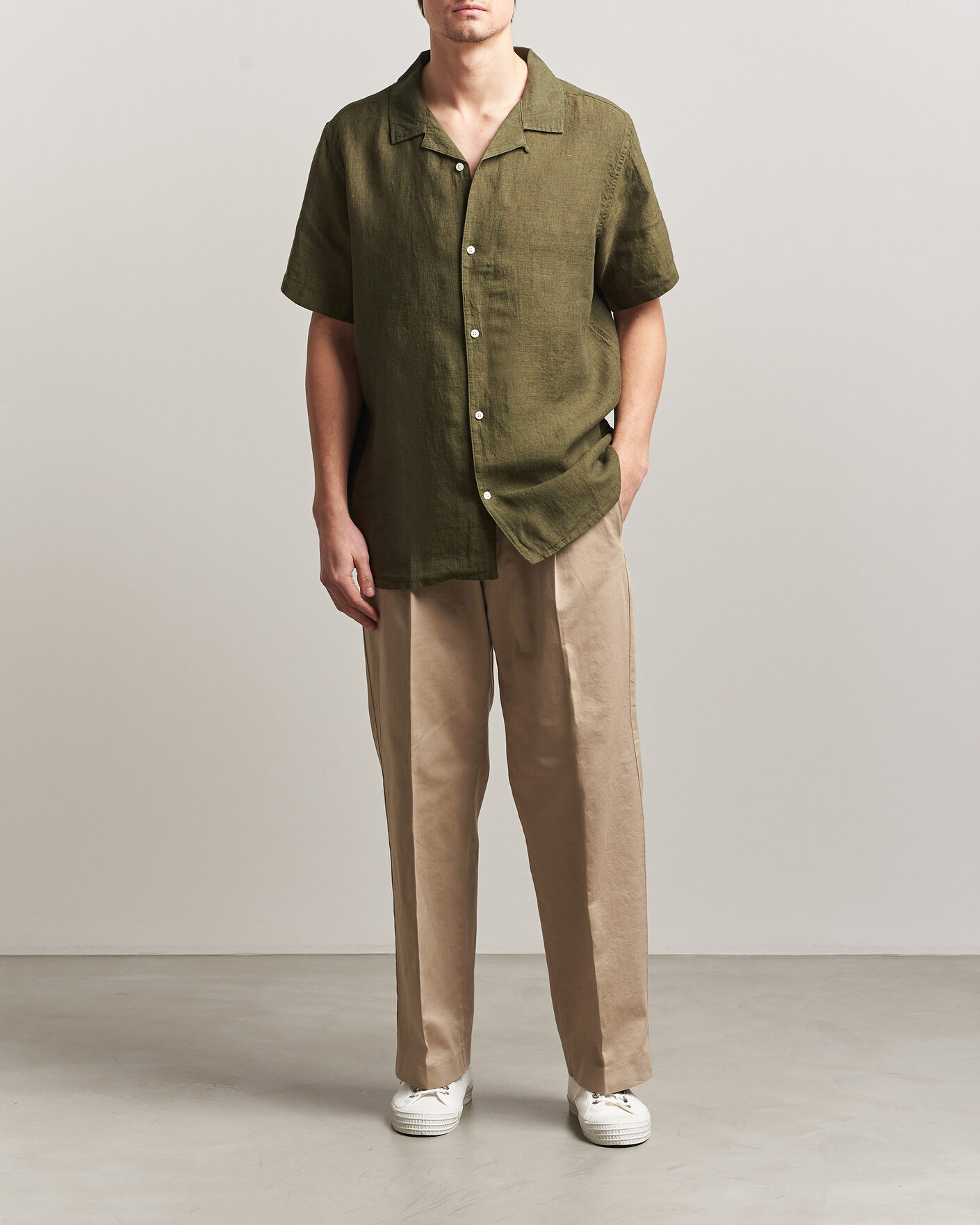 Herren | Hemden | KnowledgeCotton Apparel | Short Sleeve Linen Resort Shirt Burnt Olive