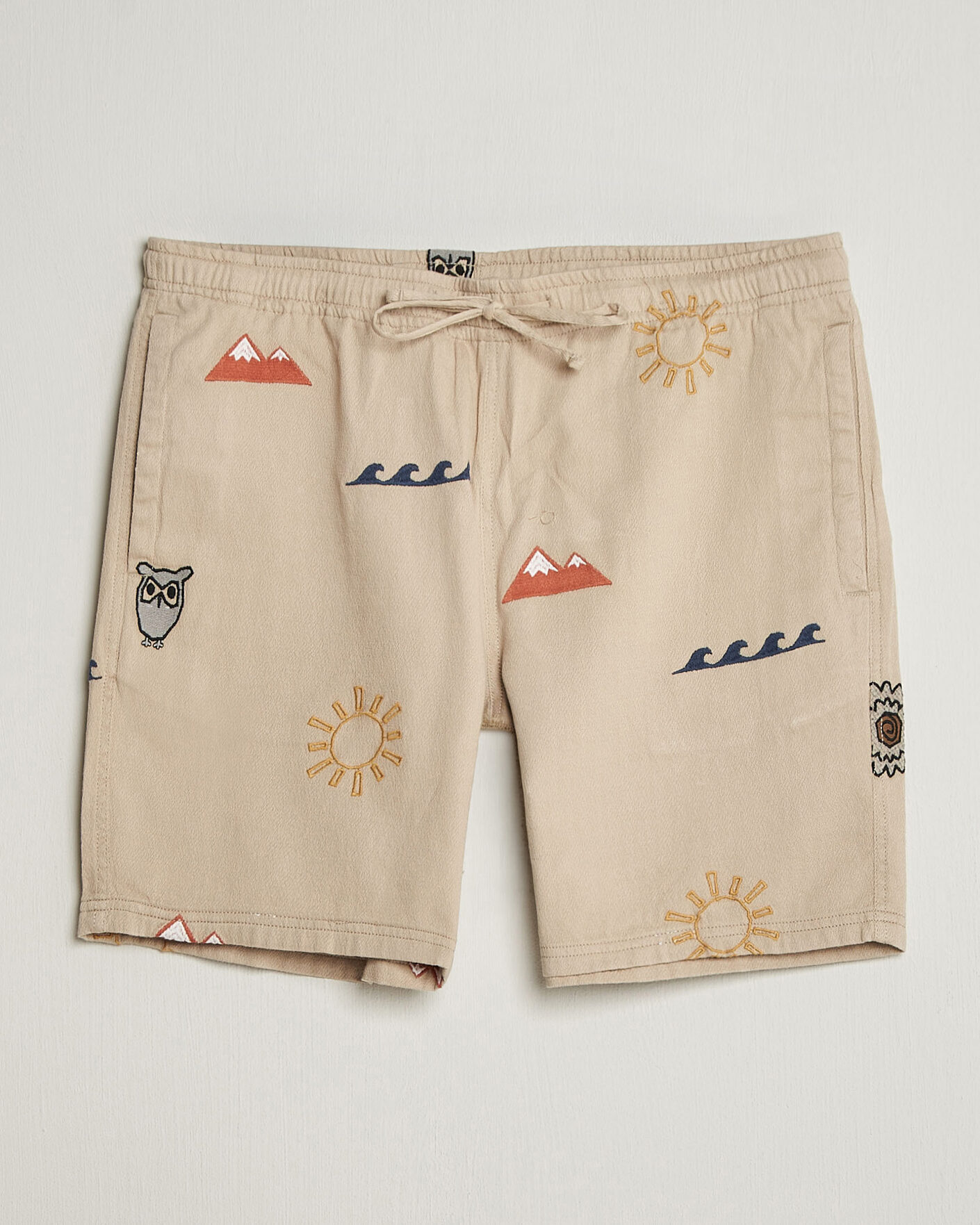 Herren | Shorts | KnowledgeCotton Apparel | Loose Embroidery Shorts Light Feather Grey