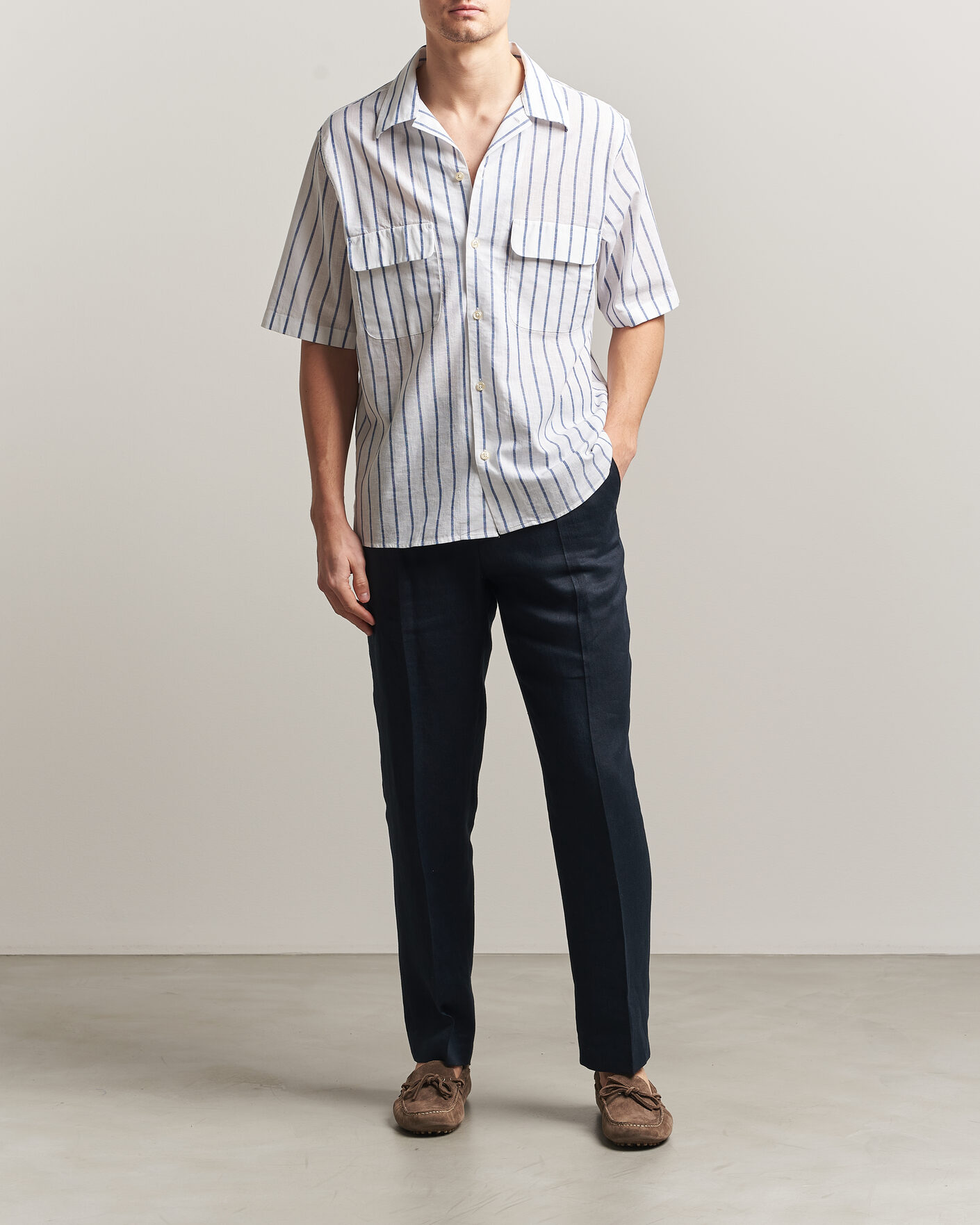 Herren | Hemden | Oscar Jacobson | Striped Short Sleeve Linen Shirt Navy/White