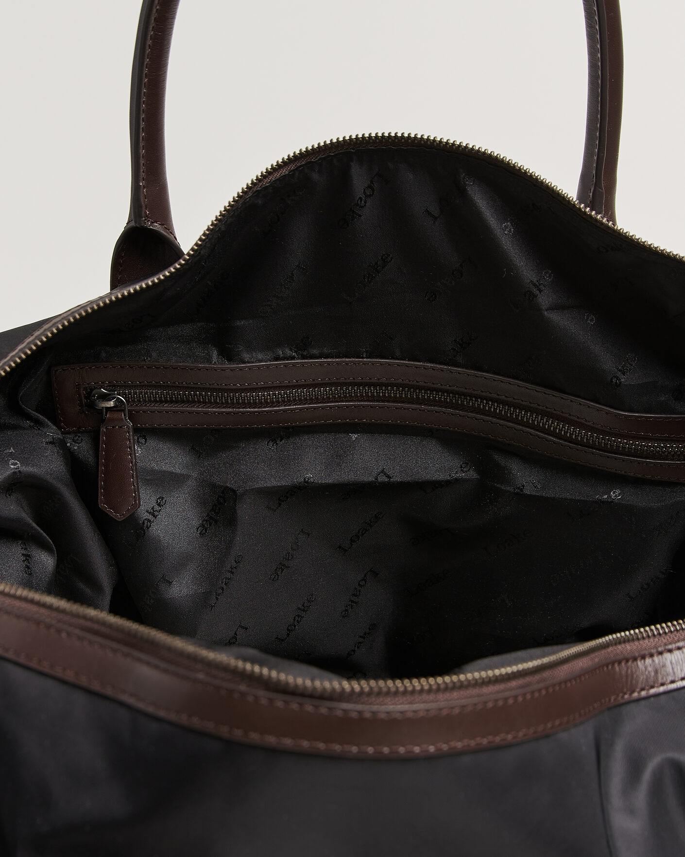 Herren | Taschen | Loake Shoemakers | Gower Nylon/Leather Holdall Black