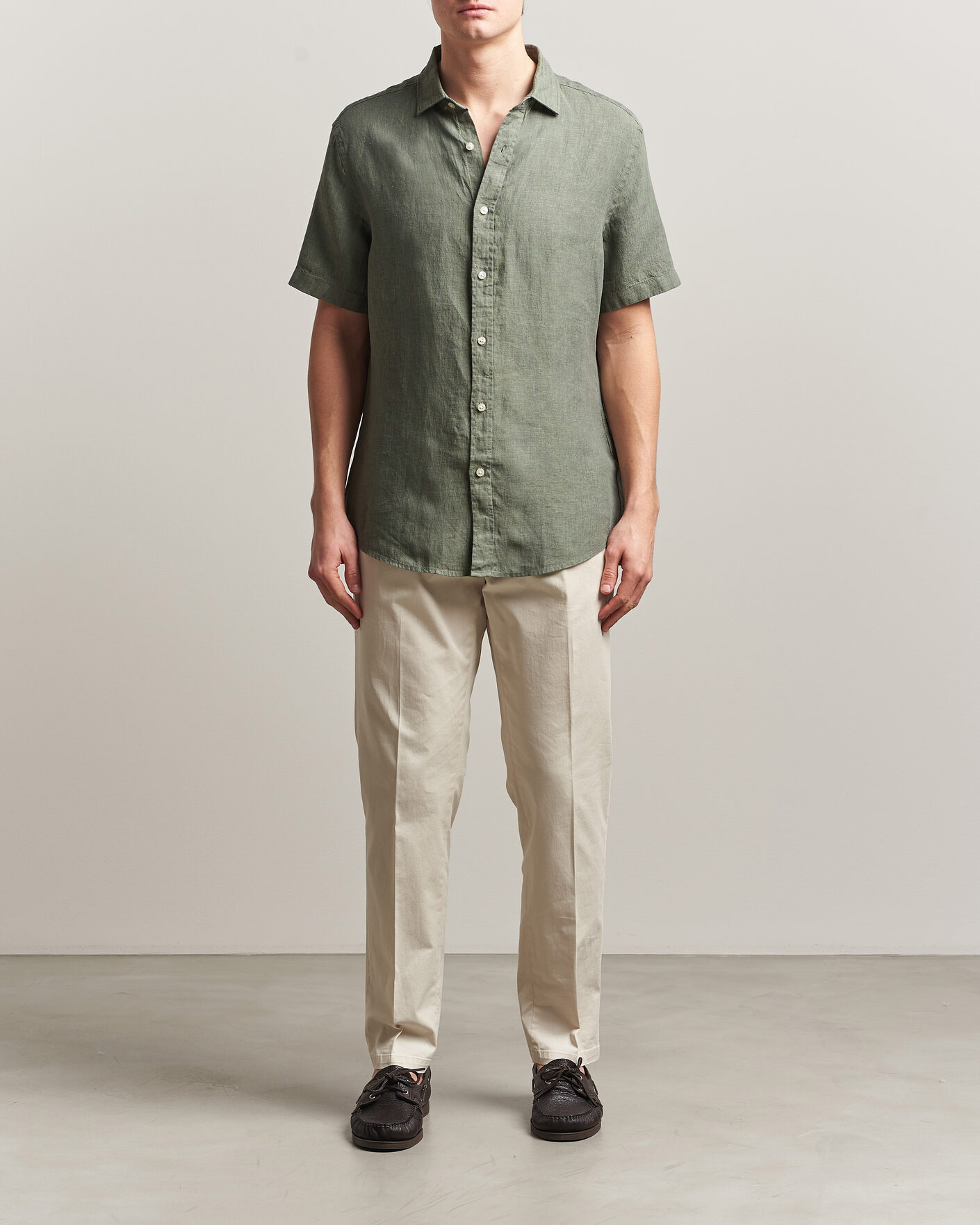 Herren | Hemden | Charles Tyrwhitt | Pure Linen Short Sleeve Slim Fit Shirt Olive