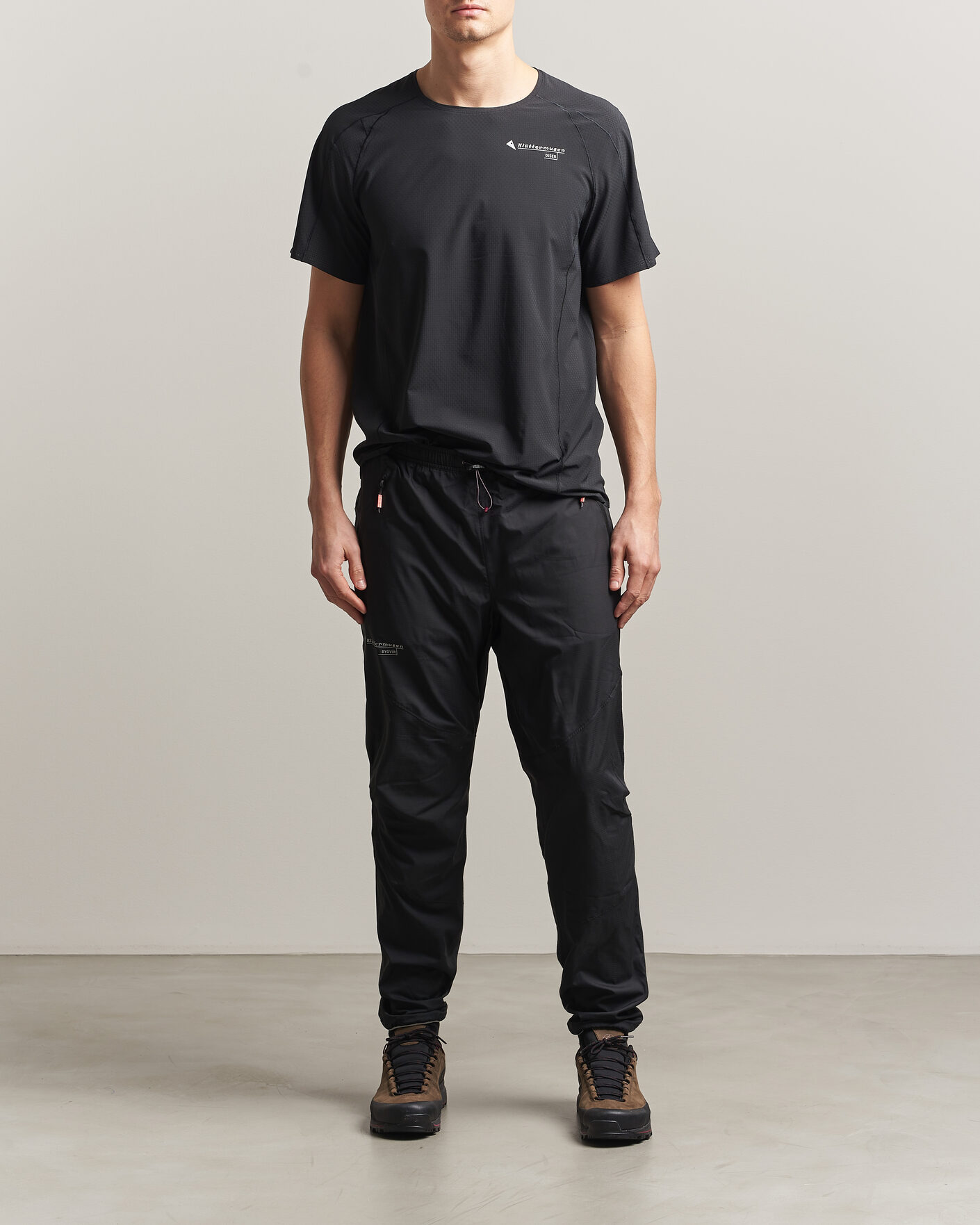Herren | T-Shirts | Klättermusen | Diser Lightweight T-Shirt Black
