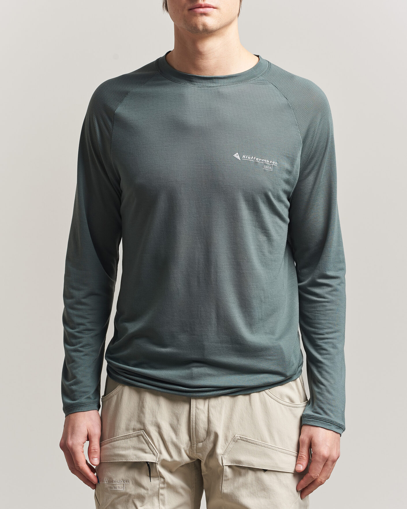 Herren | T-Shirts | Klättermusen | Groa Lightweight Tencel Long Sleeve T-Shirt Teal Grey