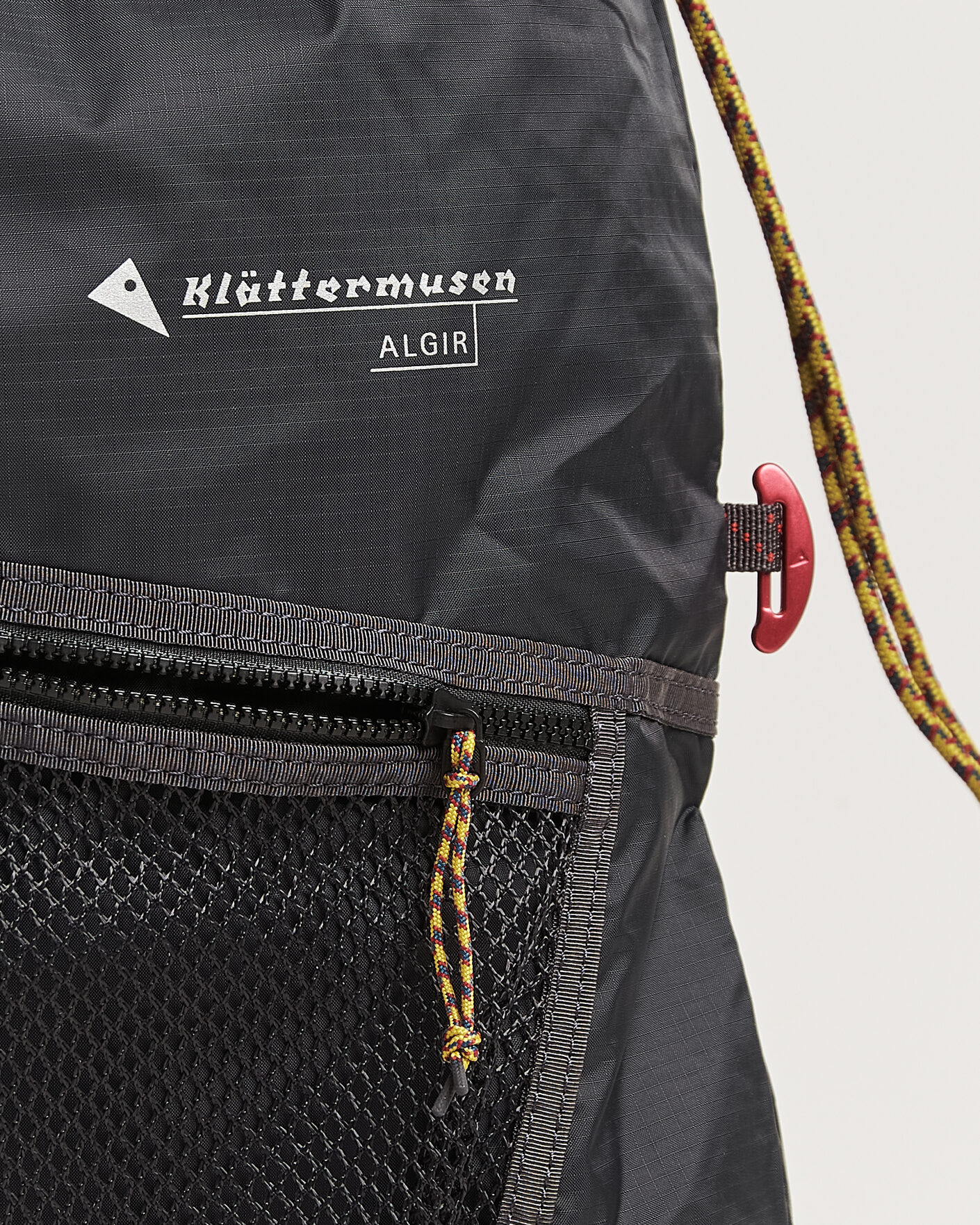 Herren | Taschen | Klättermusen | Algir Sack Pack Raven