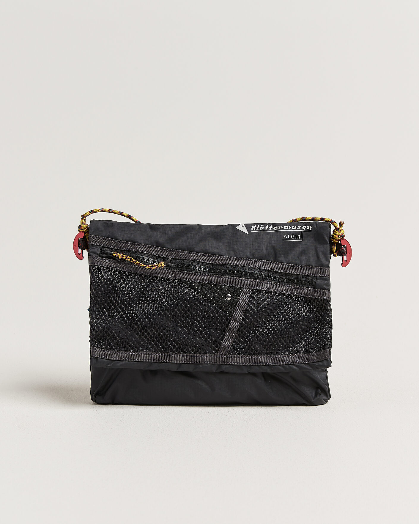 Herren | Taschen | Klättermusen | Algir Foldover Bag Raven
