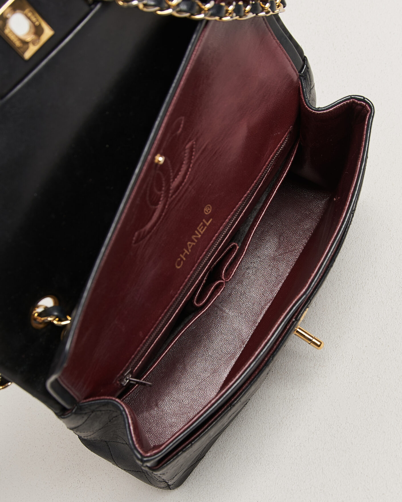 Herren | Pre-Owned & Vintage Bags | Chanel Pre-Owned | Classic Medium Square Double Flap Bag Lambskin Black