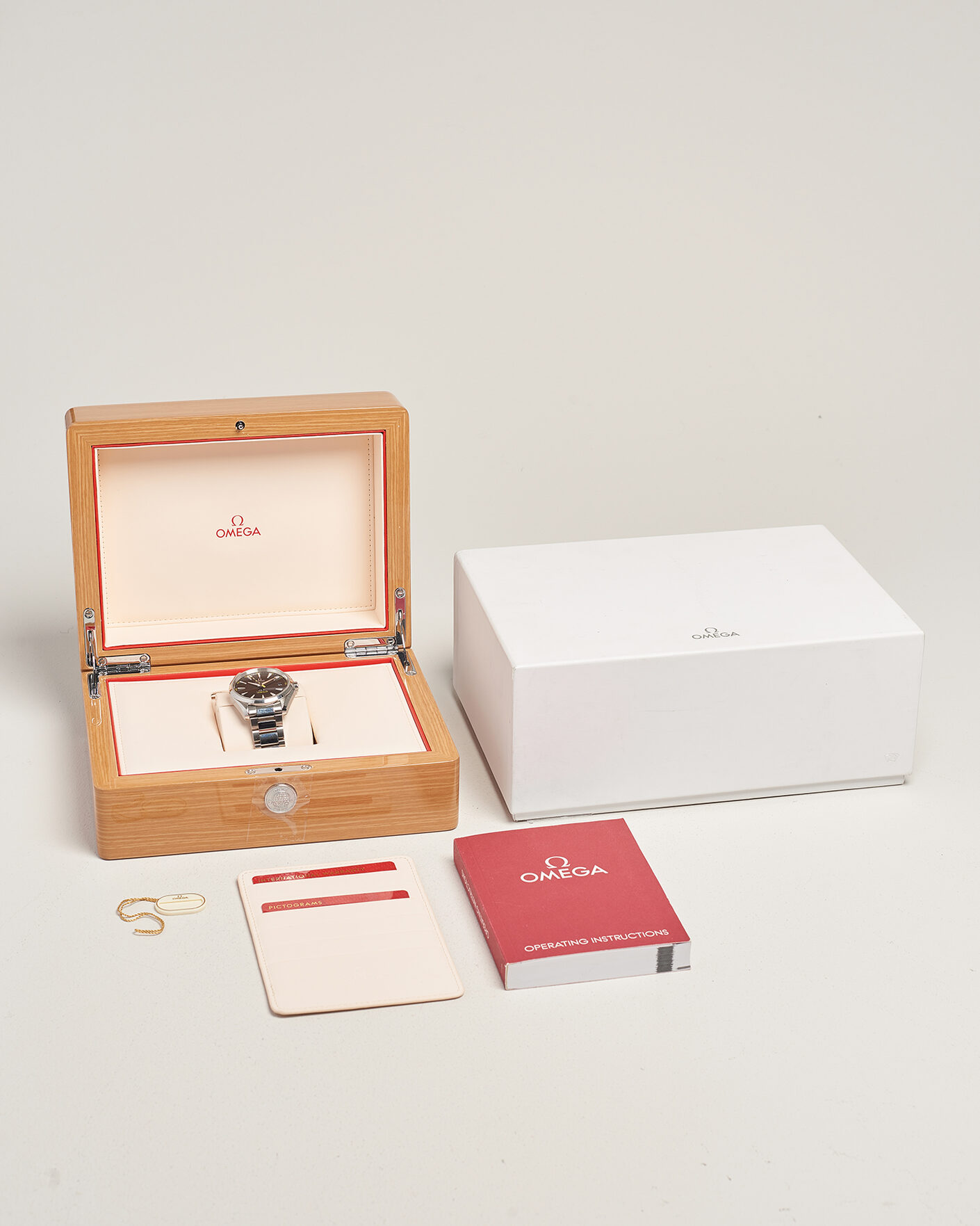 Herren | Pre-Owned & Vintage Watches | Omega Pre-Owned | Seamaster Aqua Terra 15.000 Gauss 