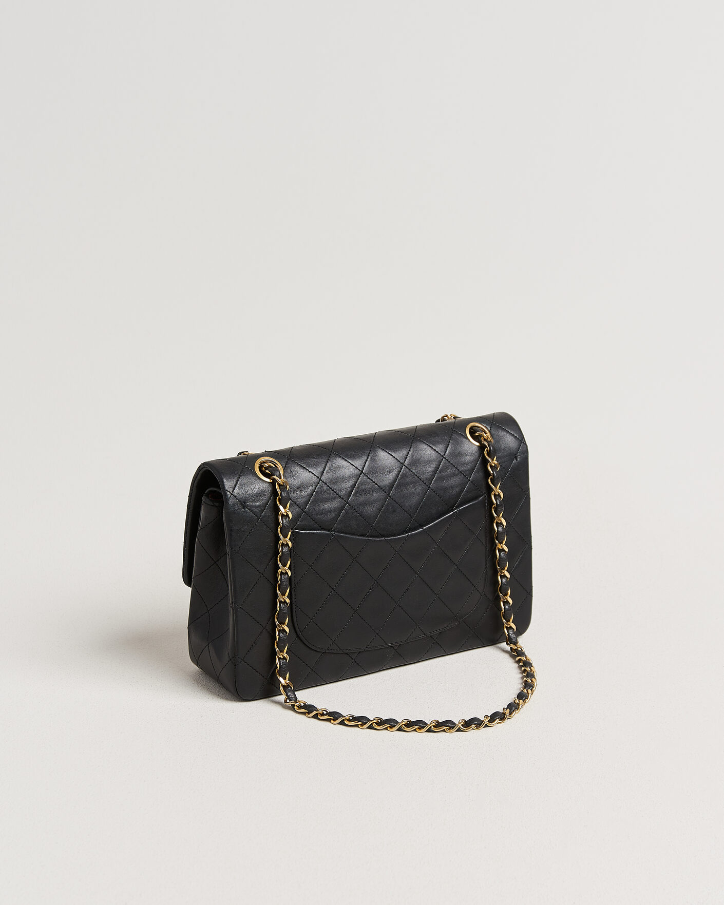 Herren | Pre-Owned & Vintage Bags | Chanel Pre-Owned | Classic Medium Double Flap Bag Lambskin Black