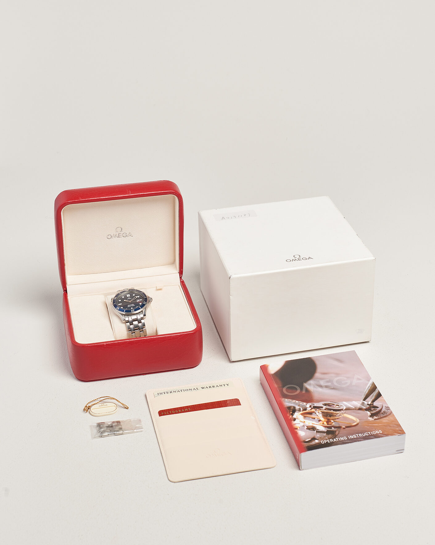 Herren | Pre-Owned & Vintage Watches | Omega Pre-Owned | Seamaster 300M  