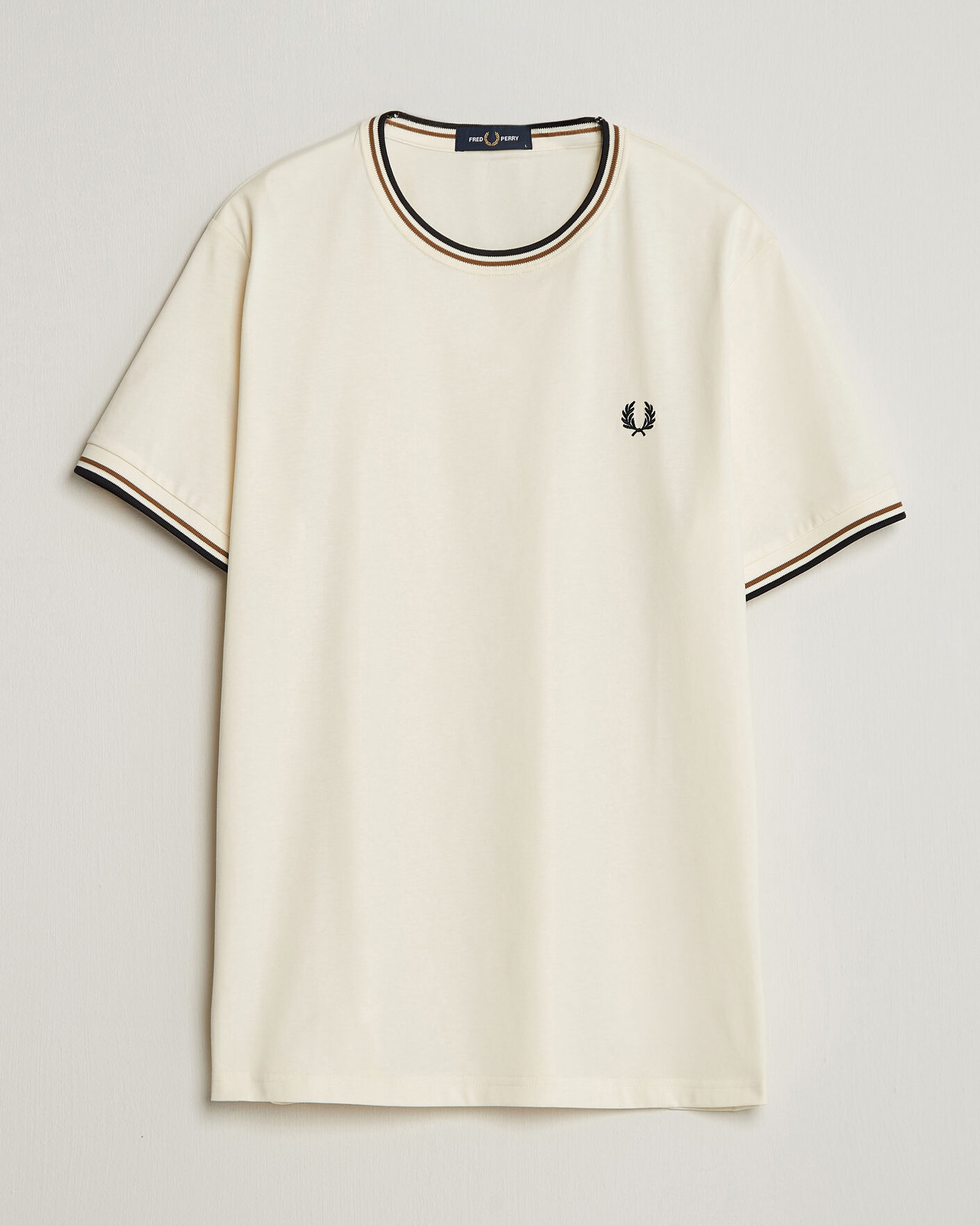 Herren | T-Shirts | Fred Perry | Twin Tipped T-Shirt Ecru