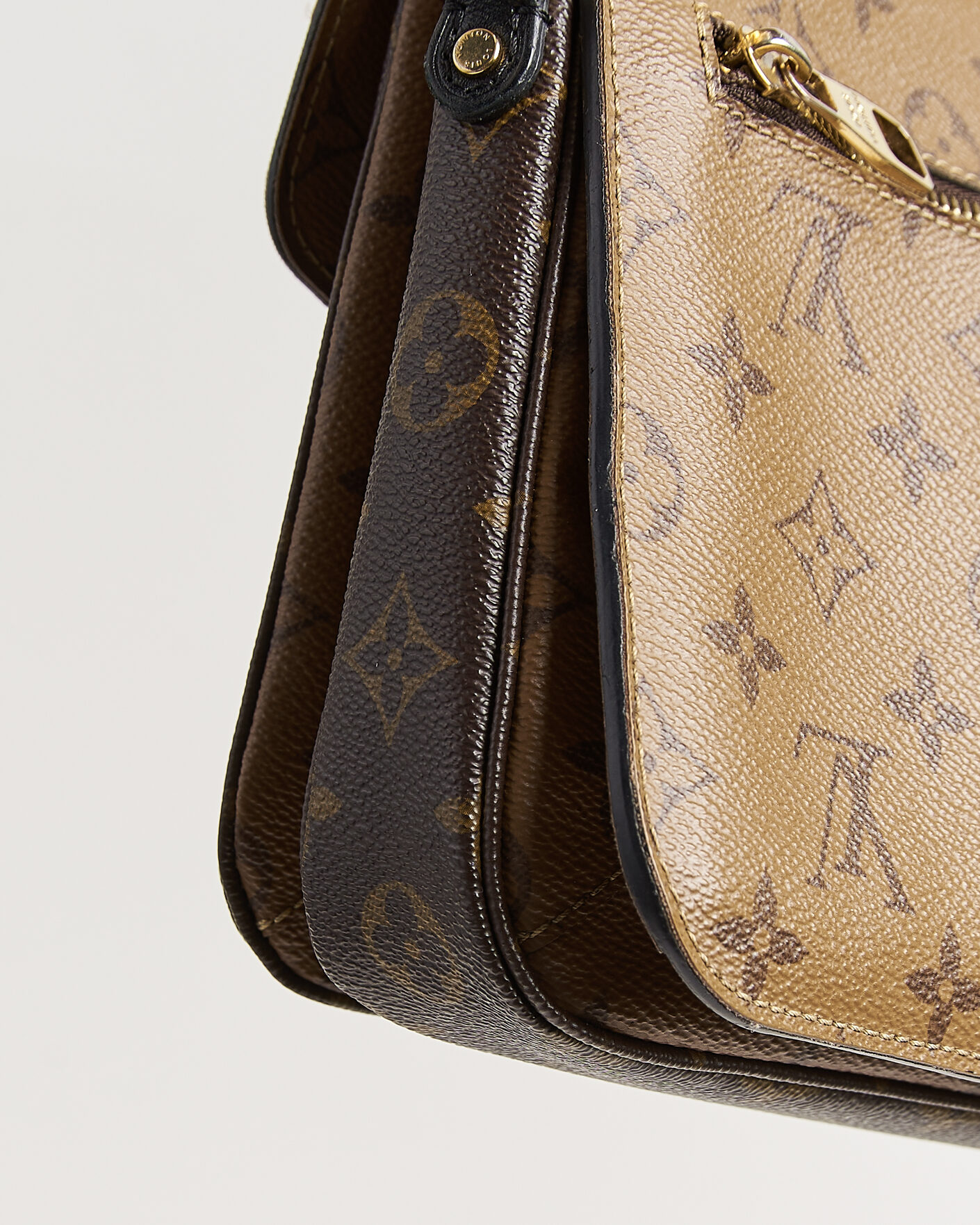 Herren | Pre-Owned & Vintage Bags | Louis Vuitton Pre-Owned | Pochette Métis Reverse Monogram