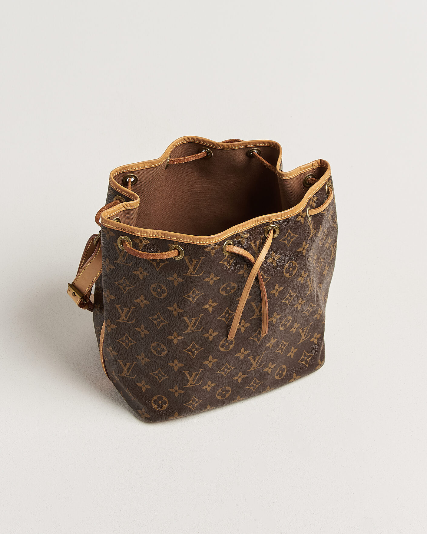 Herren | Pre-Owned & Vintage Bags | Louis Vuitton Pre-Owned | Petit Noé Monogram