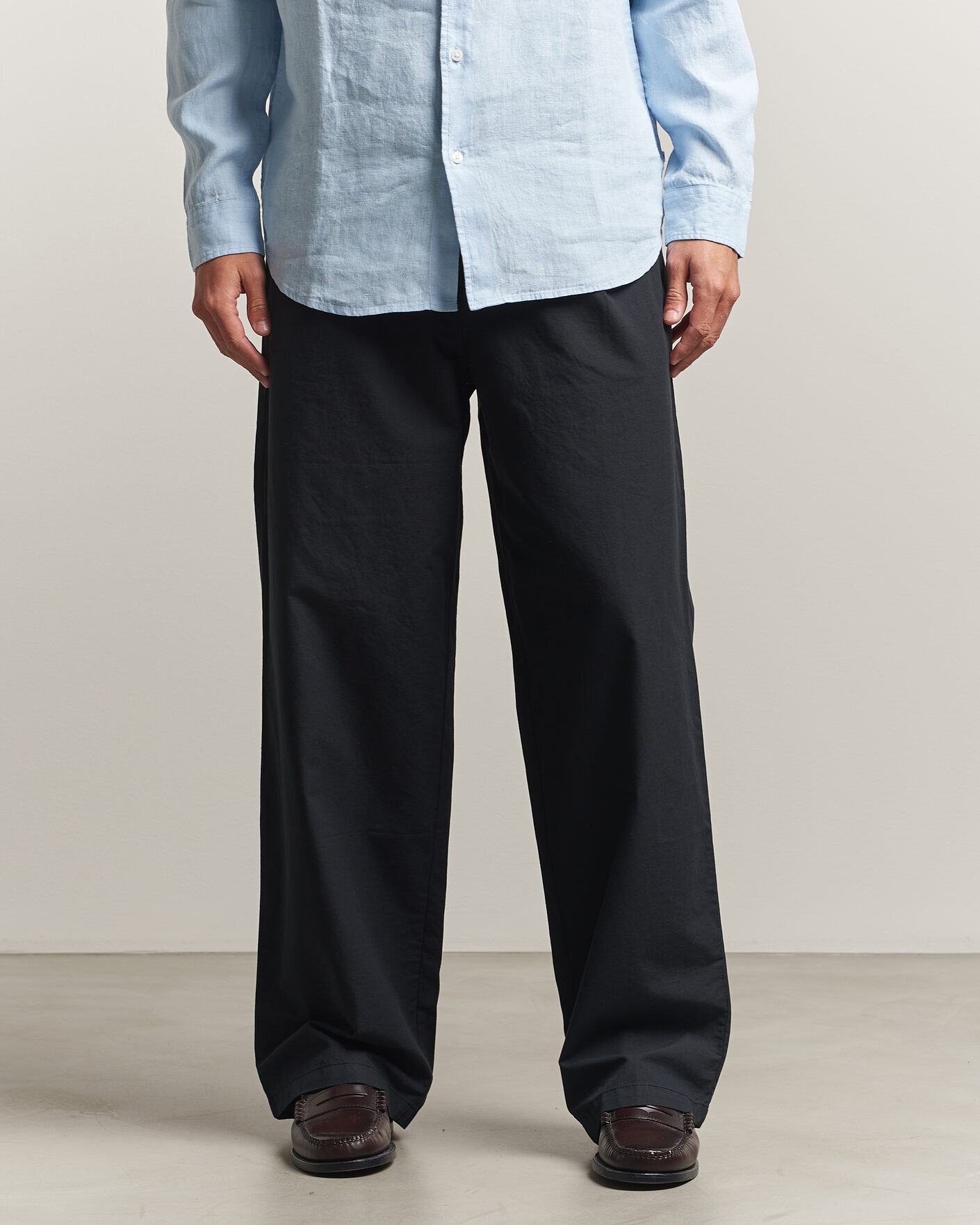 Herren | Hosen | Samsøe Samsøe | Valentin Cotton/Linen Pleated Trousers Black