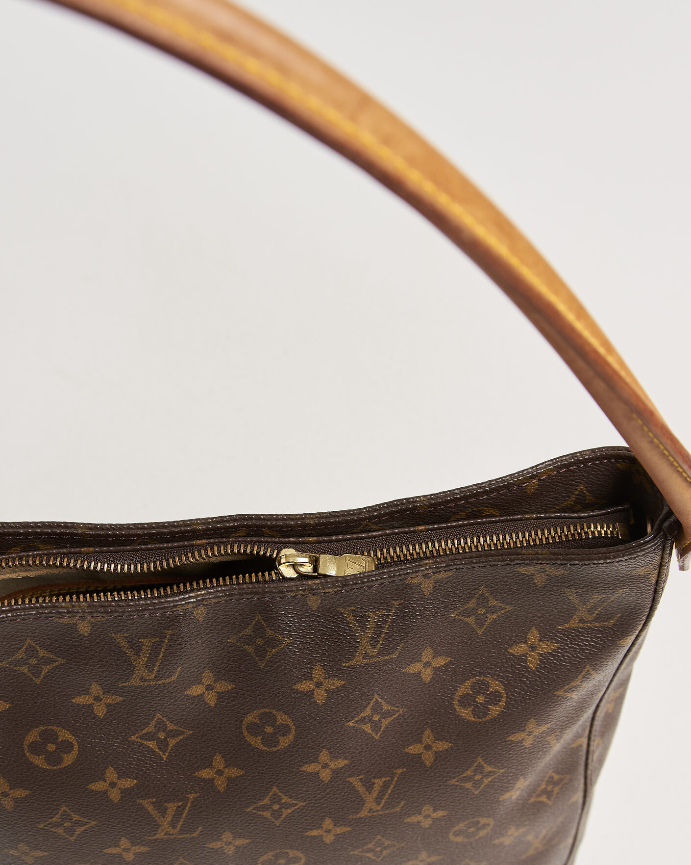Herren | Pre-Owned & Vintage Bags | Louis Vuitton Pre-Owned | Looping Handbag GM Monogram