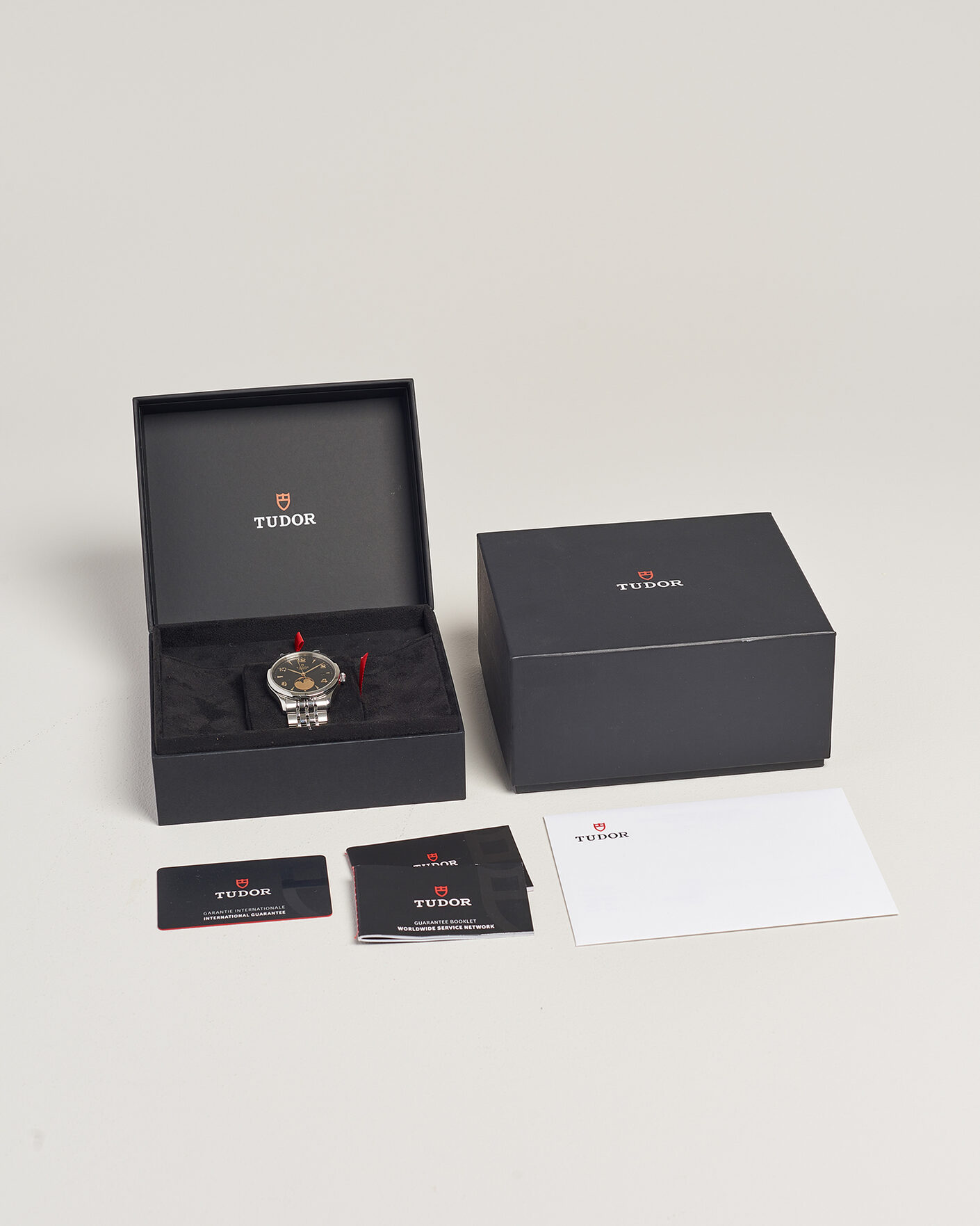 Herren | Pre-Owned & Vintage Watches | Tudor Pre-Owned | 1926 Luna