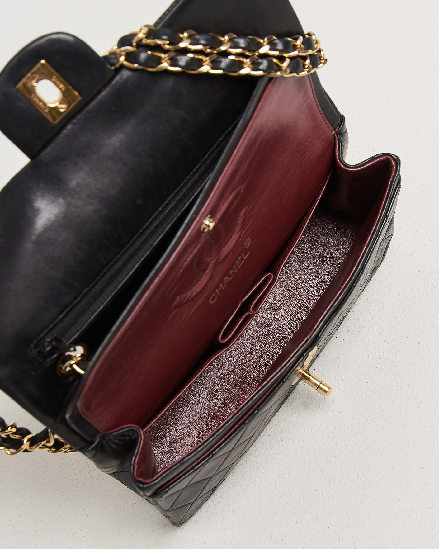 Herren | Pre-Owned & Vintage Bags | Chanel Pre-Owned | Classic Small Double Flap Bag Black