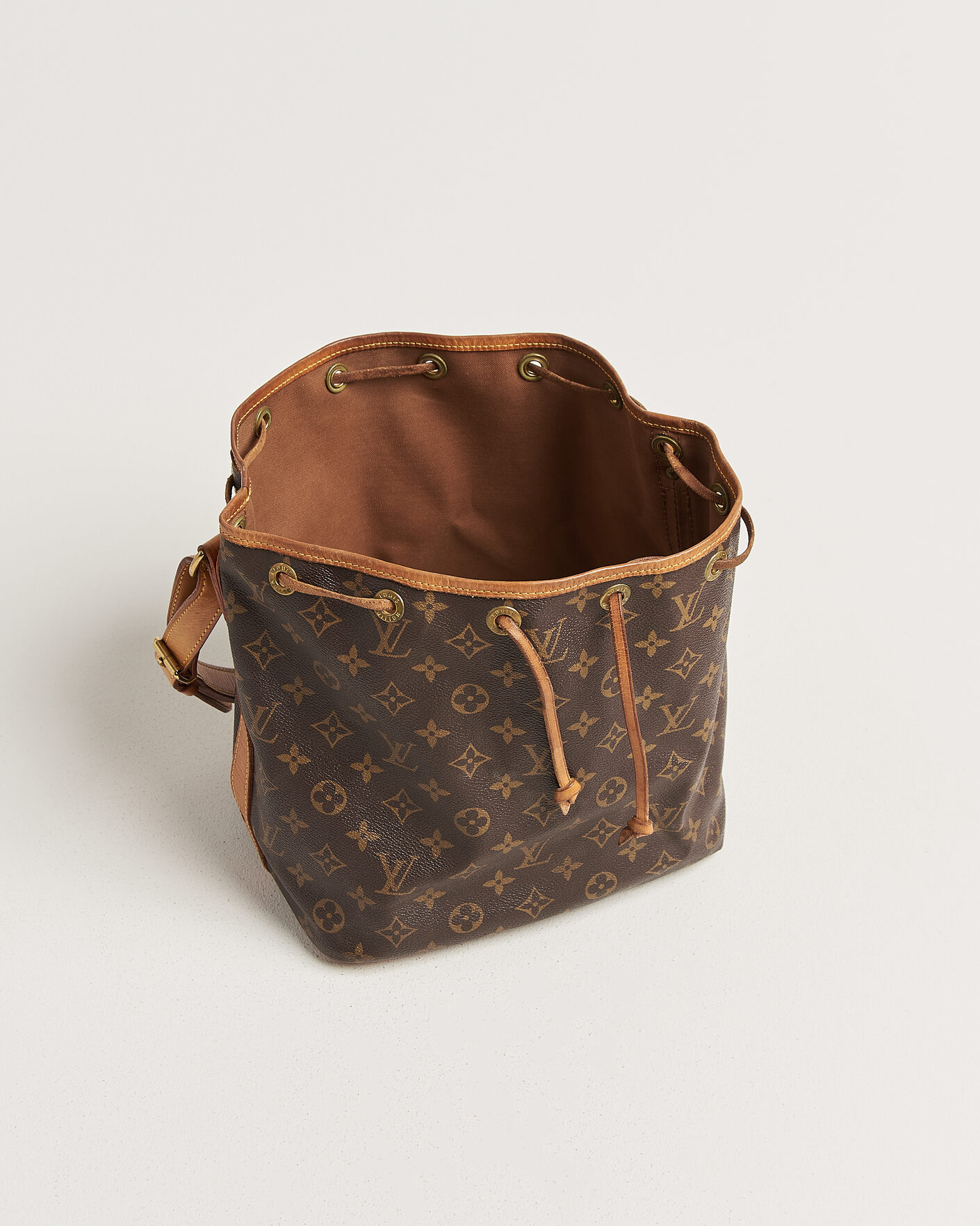 Herren | Pre-Owned & Vintage Bags | Louis Vuitton Pre-Owned | Petit Noé Monogram