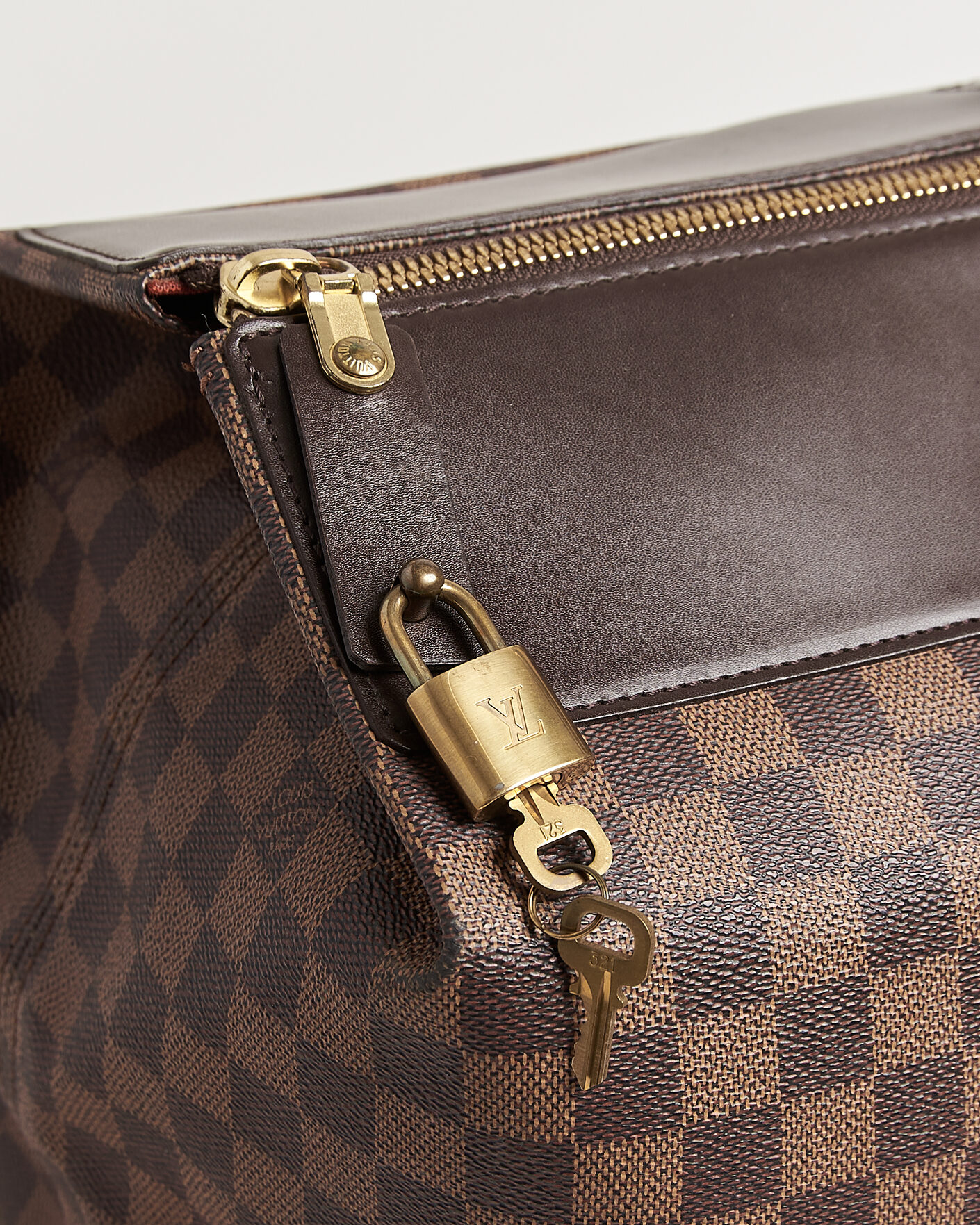 Herren | Pre-Owned & Vintage Bags | Louis Vuitton Pre-Owned | Greenwich GM Travel Bag Damier Ebene