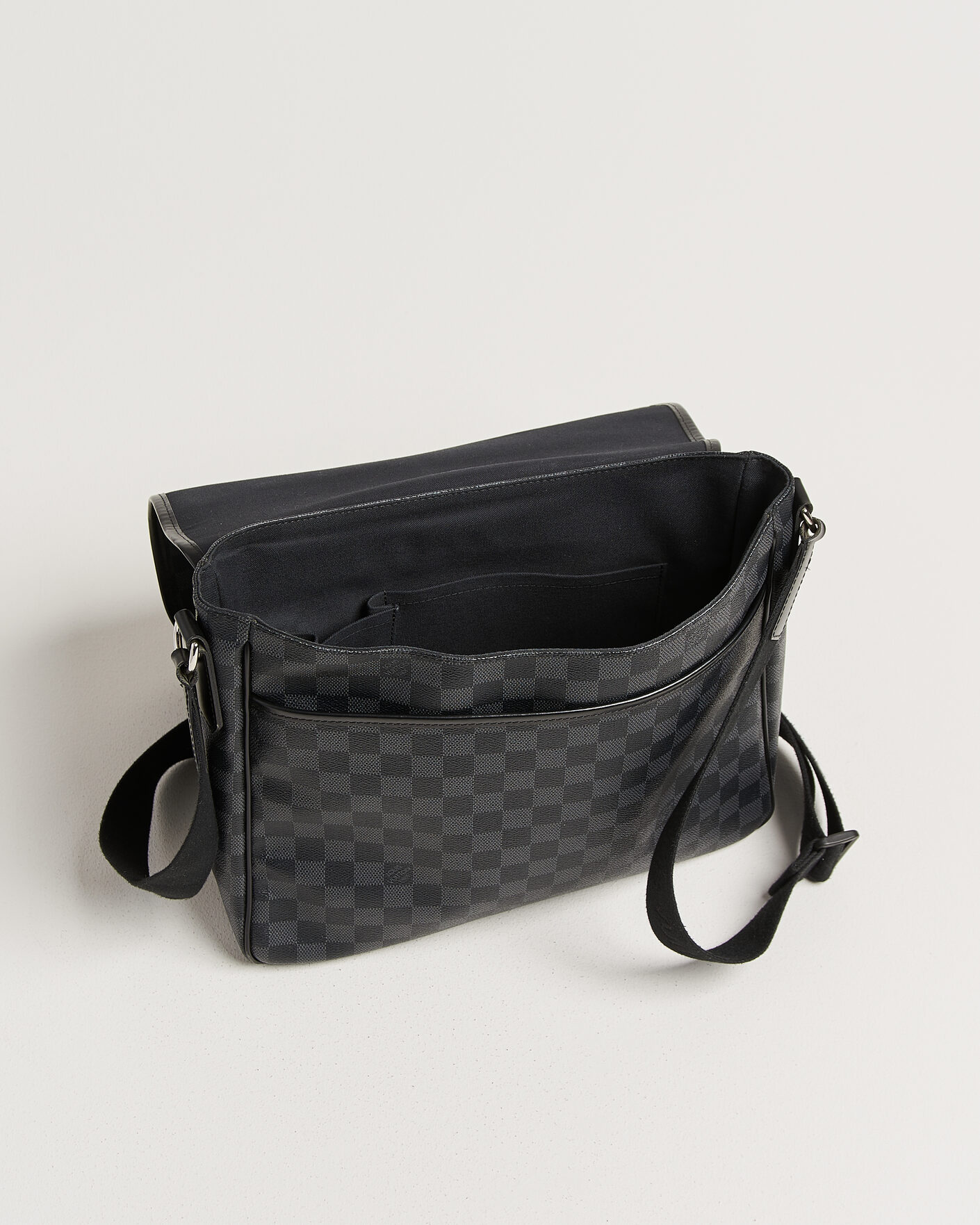 Herren | Pre-Owned & Vintage Bags | Louis Vuitton Pre-Owned | Daniel MM Shoulder Bag Damier Graphite