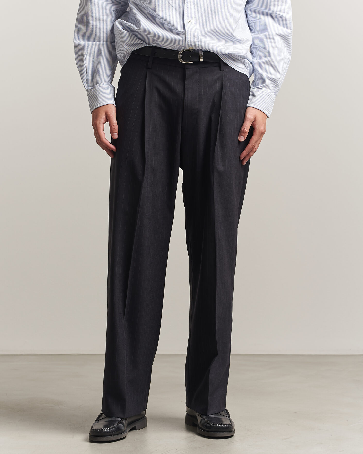 Herren | Hosen | NN07 | Kay Pinstriped Pleated Trousers Navy Blue