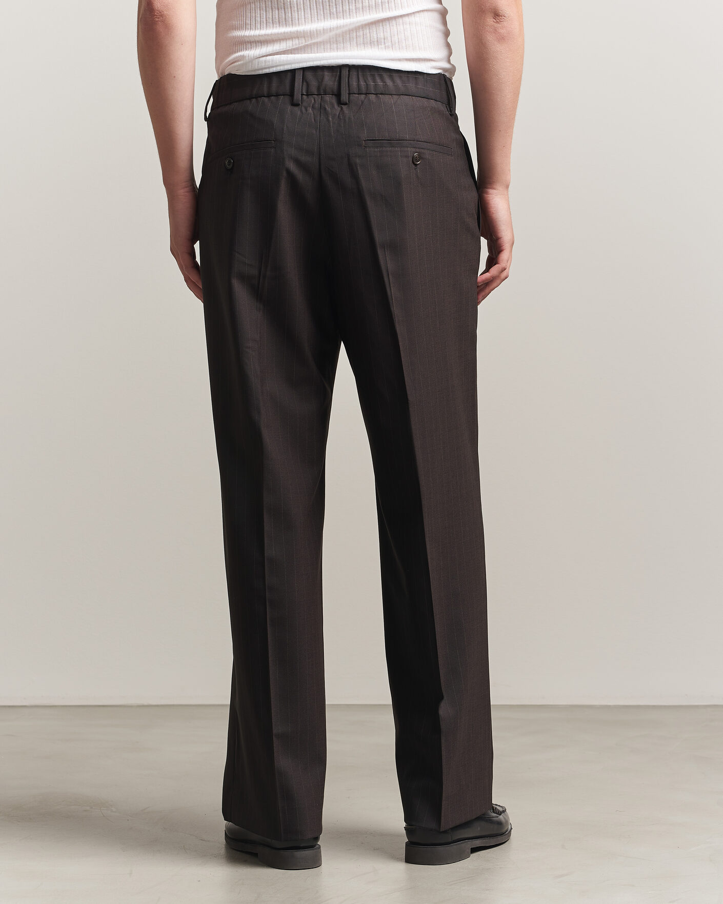 Herren | Hosen | NN07 | Kay Pinstriped Pleated Trousers Dark Brown