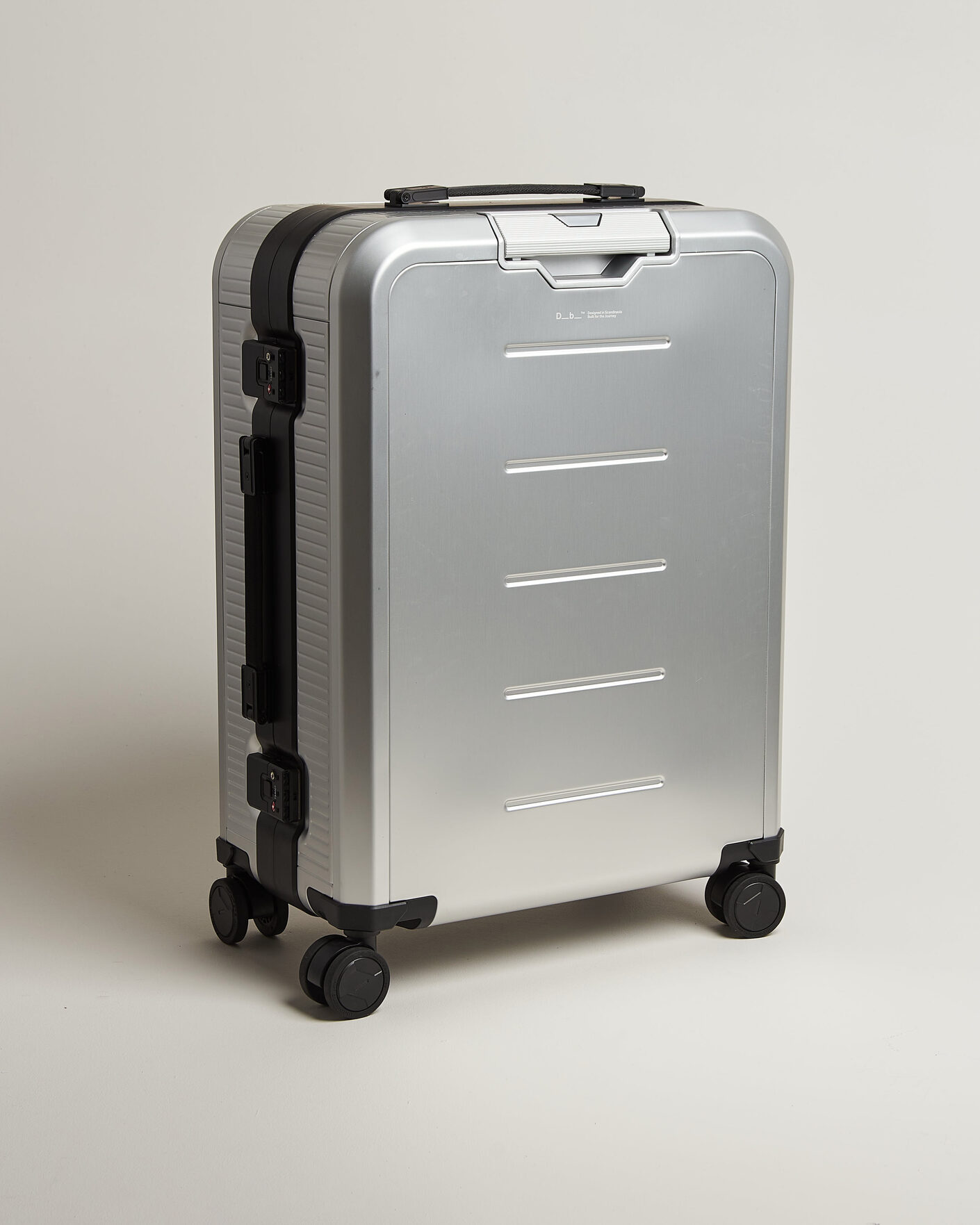 Herren | Taschen | DB | Ramverk Alu Pro Check-In Luggage Medium Silver/Onyx