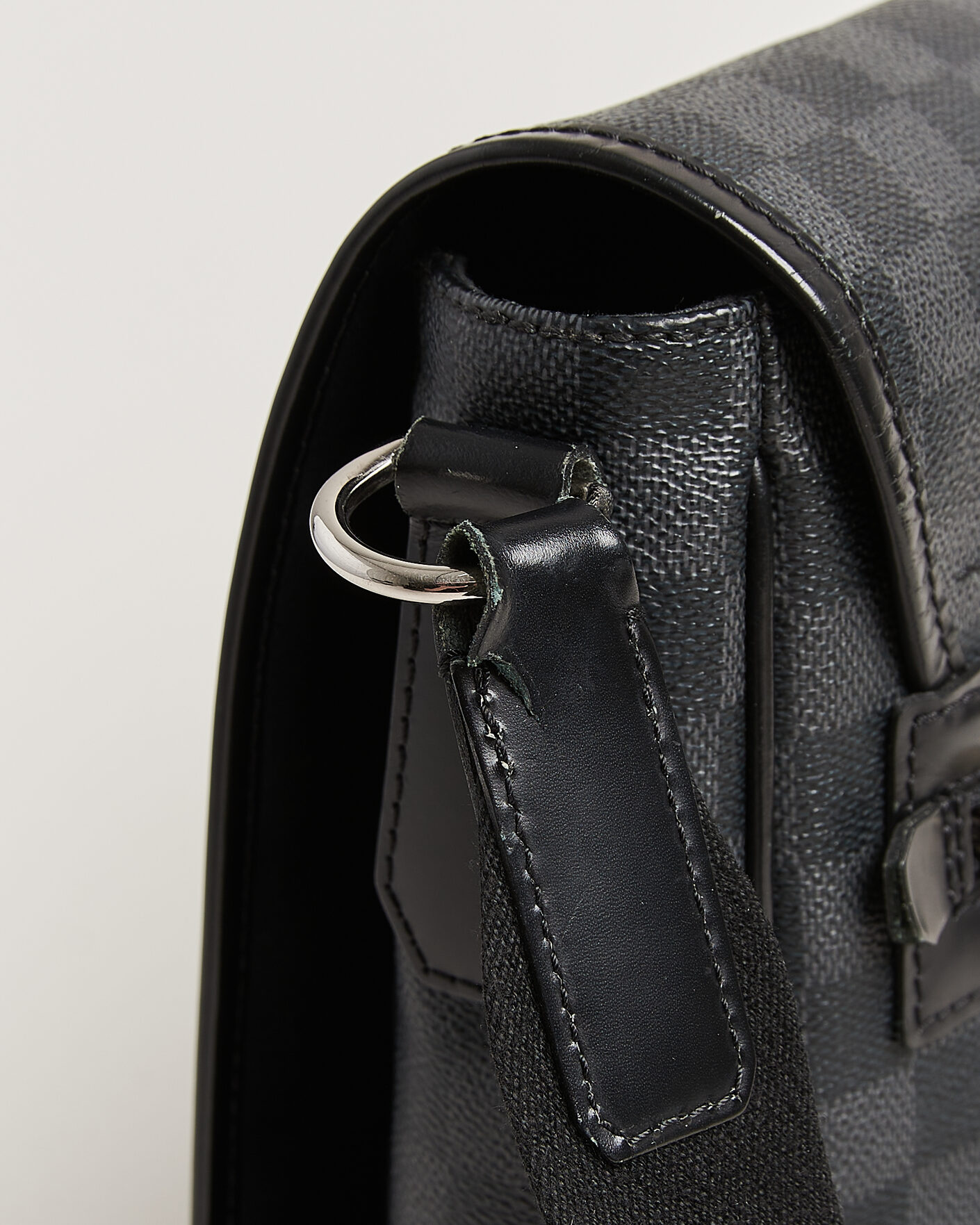 Herren | Pre-Owned & Vintage Bags | Louis Vuitton Pre-Owned | Daniel MM Shoulder Bag Damier Graphite