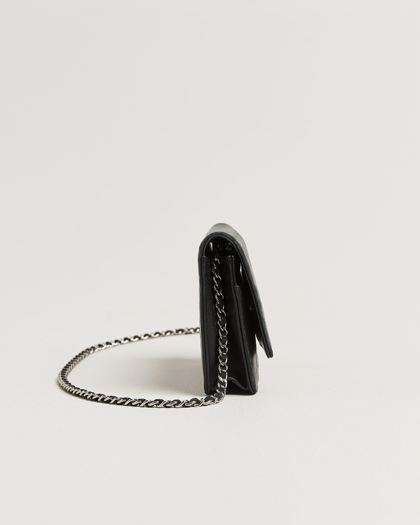 Herren | Pre-Owned & Vintage Bags | Chanel Pre-Owned | Wallet On Chain Camelia Lambskin Black