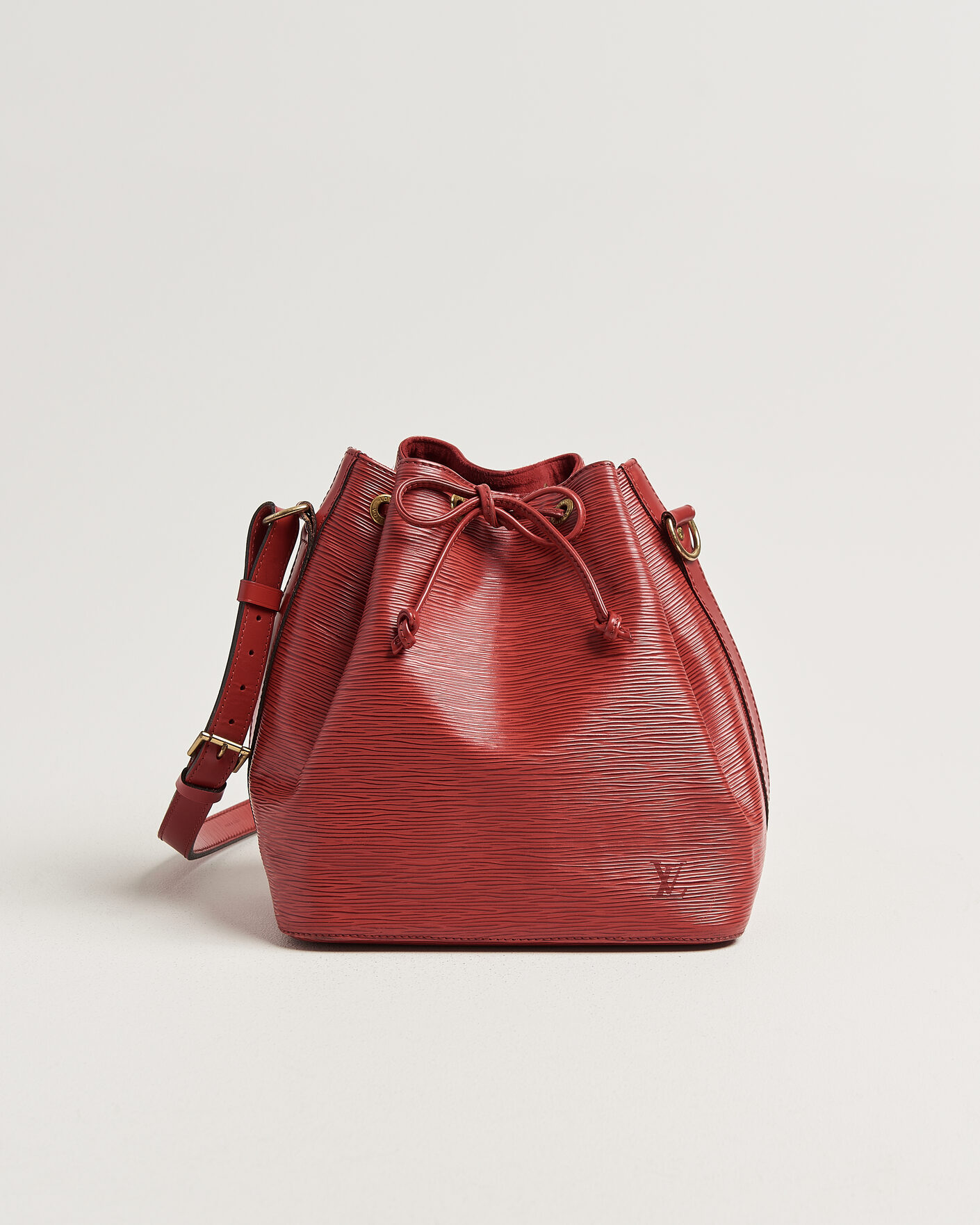 Herren | Pre-Owned & Vintage Bags | Louis Vuitton Pre-Owned | Petit Noé Epi Leather Red