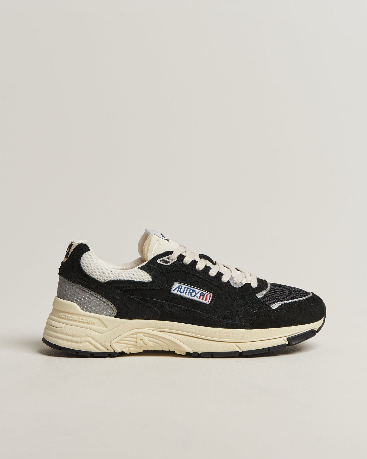 Herren | Sneaker | Autry | Hyperway Low Suede Running Sneaker Black