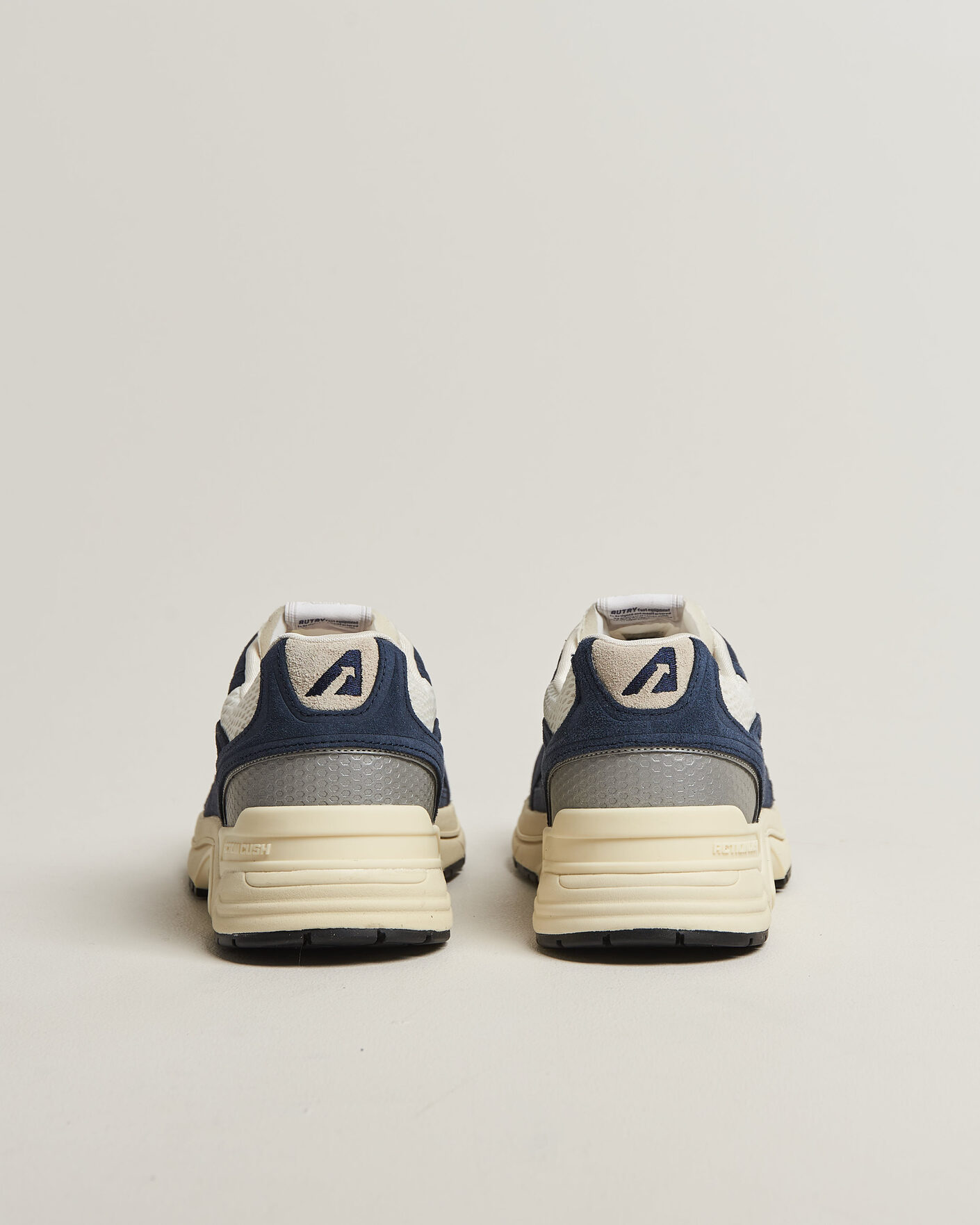 Herren | Sneaker | Autry | Hyperway Low Suede Running Sneaker Black