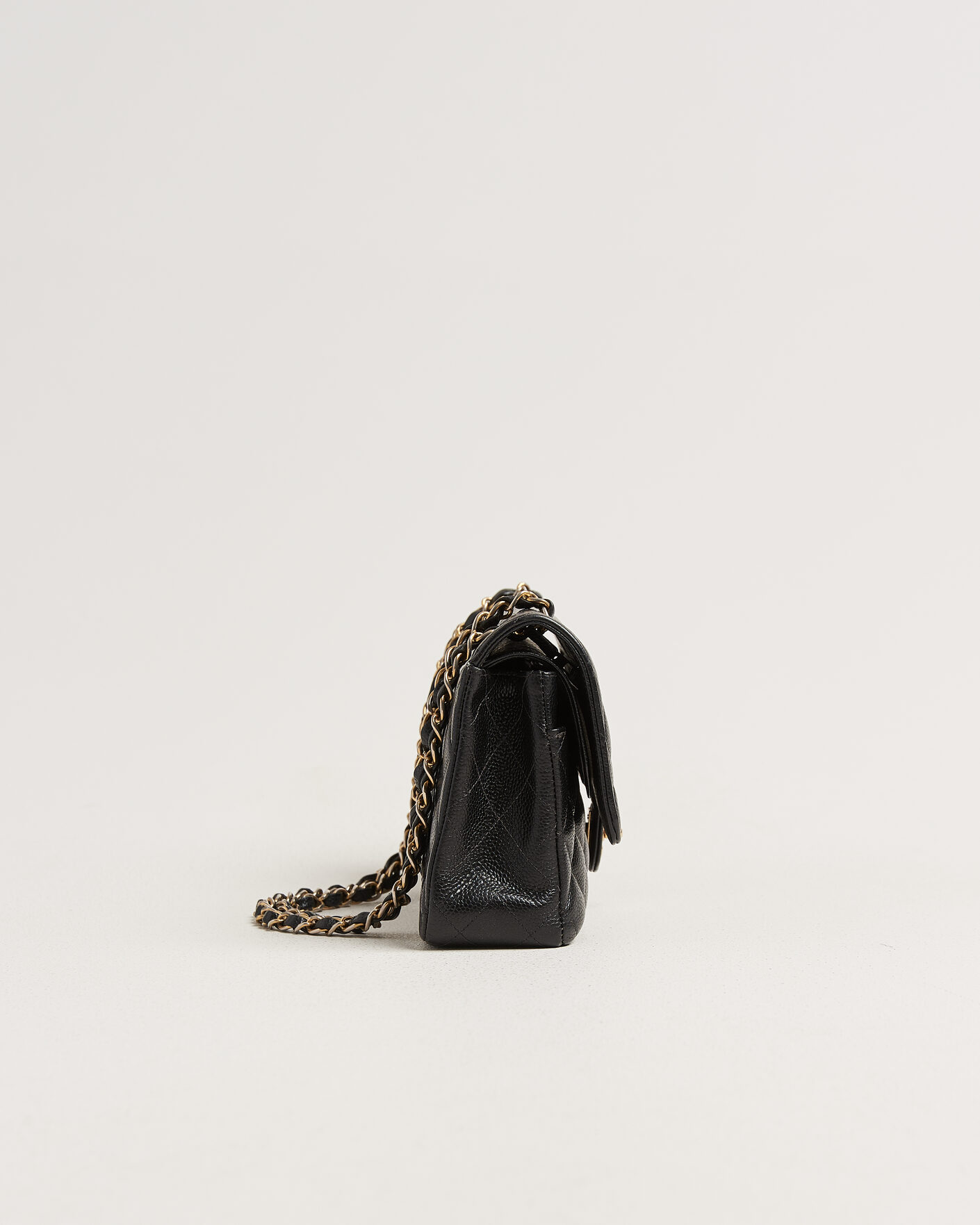 Herren | Pre-Owned & Vintage Bags | Chanel Pre-Owned | Classic Medium Double Flap Bag Caviar Leather Black