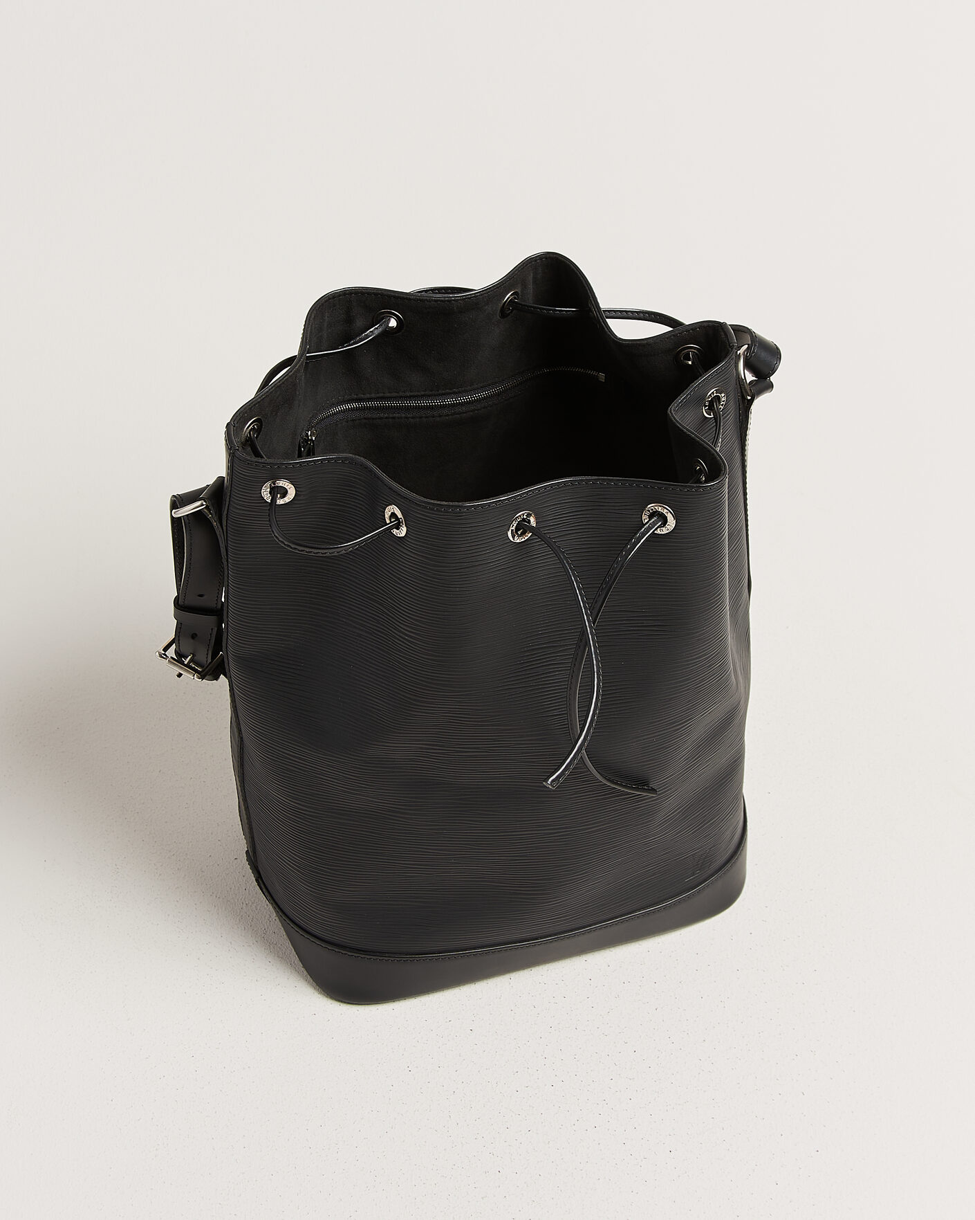 Herren | Pre-Owned & Vintage Bags | Louis Vuitton Pre-Owned | Noé Epi Leather Black