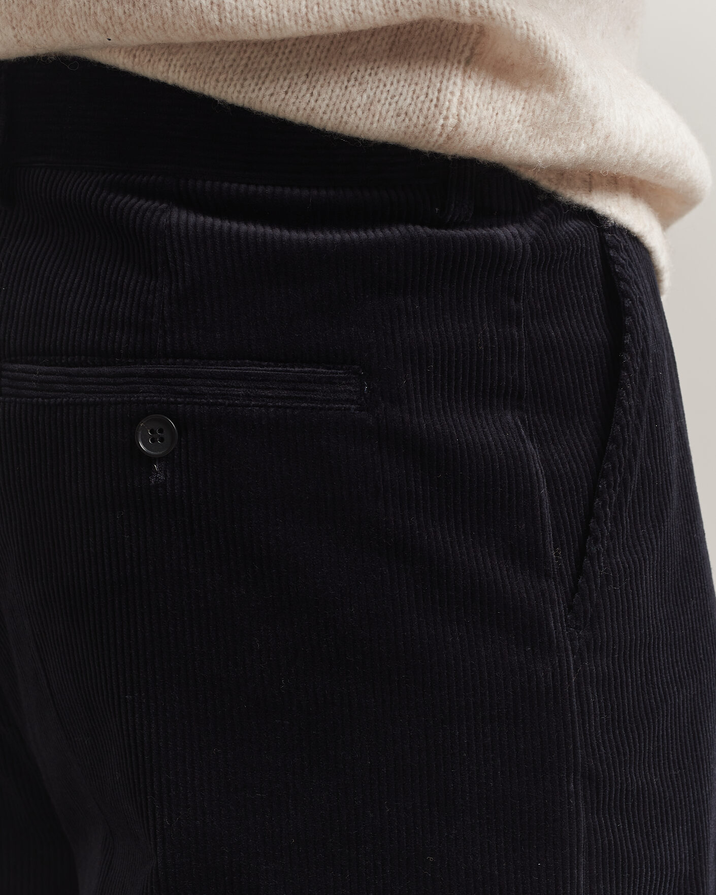 Herren | Hosen | Filippa K | Hector Corduroy Trousers Dark Navy