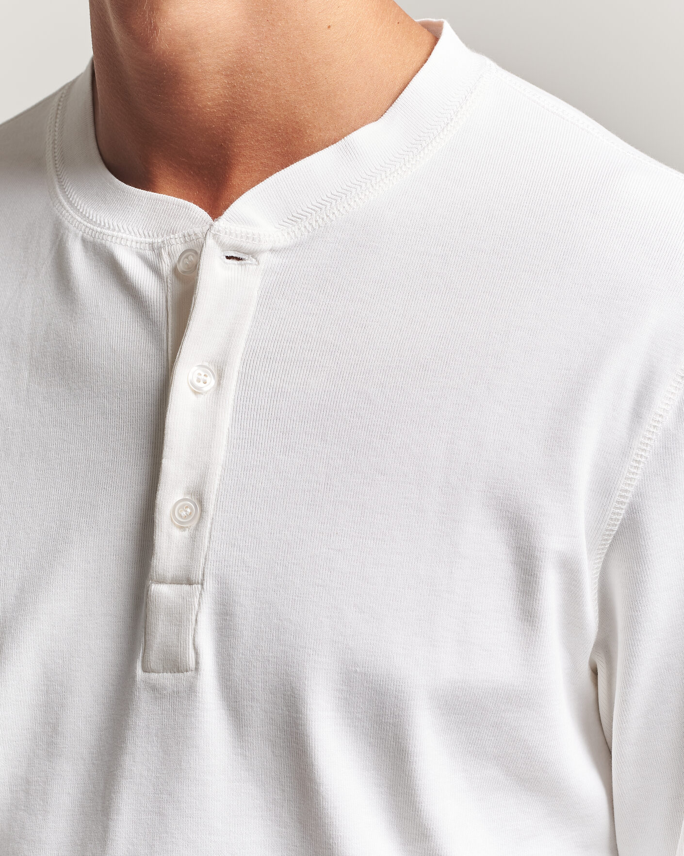 Herren | Pullover | Filippa K | Cotton Rib Henley White