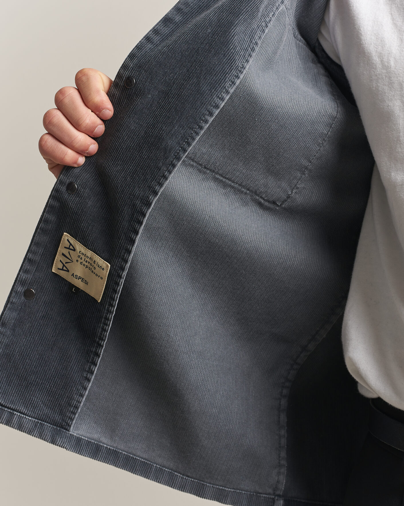 Herren | Hemden | Aspesi | Double Pocket Corduroy Overshirt Washed Black