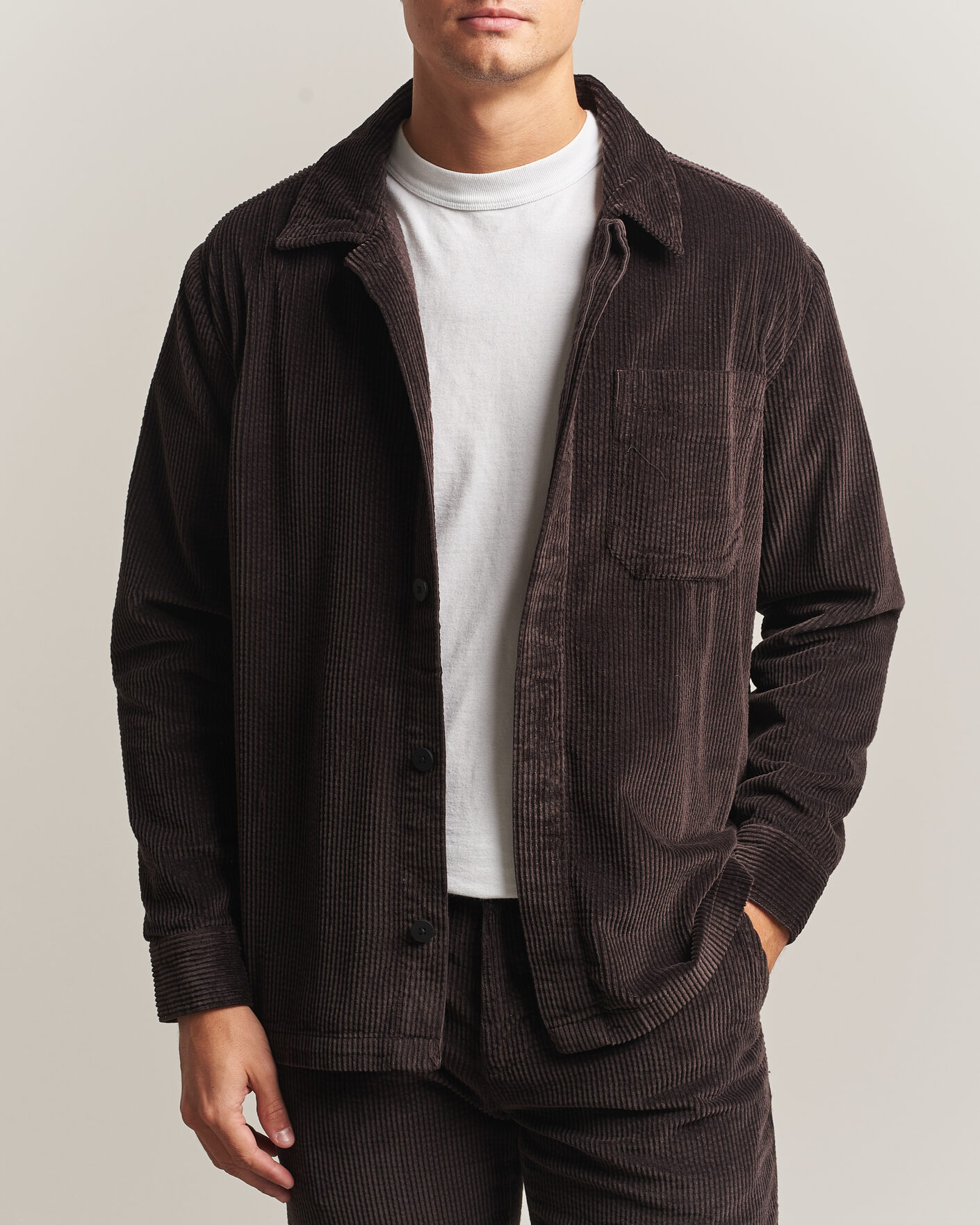 Herren | Hemden | KnowledgeCotton Apparel | Cotton Corduroy Overshirt Chocolate