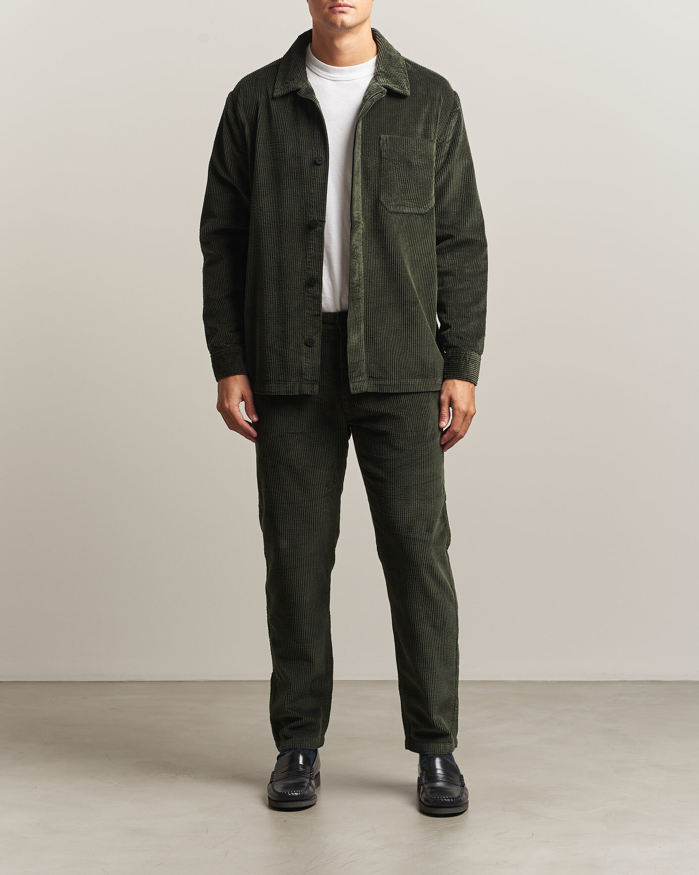Herren | Hosen | KnowledgeCotton Apparel | Chuck Regular Cord Trousers Forest Night