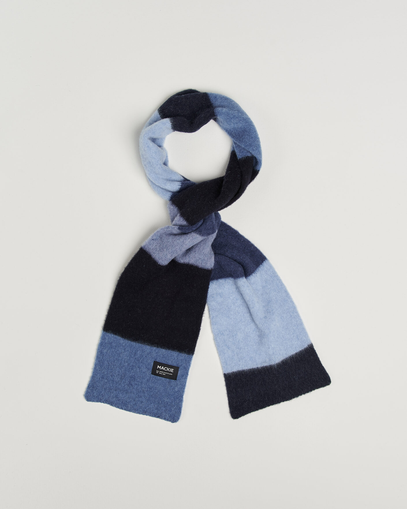 Herren | Schals | Robert Mackie | Rona Ribbed Shaggy Lambswool Scarf Blue