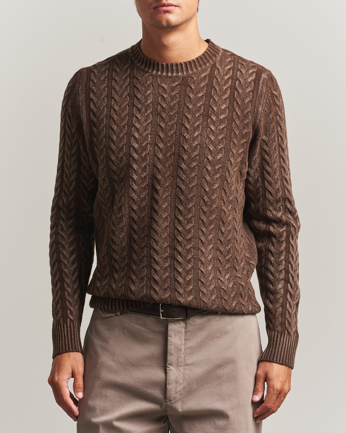 Herren | Pullover | Morgano | Cable Knitted Brushed Dyed Wool Crew Brown
