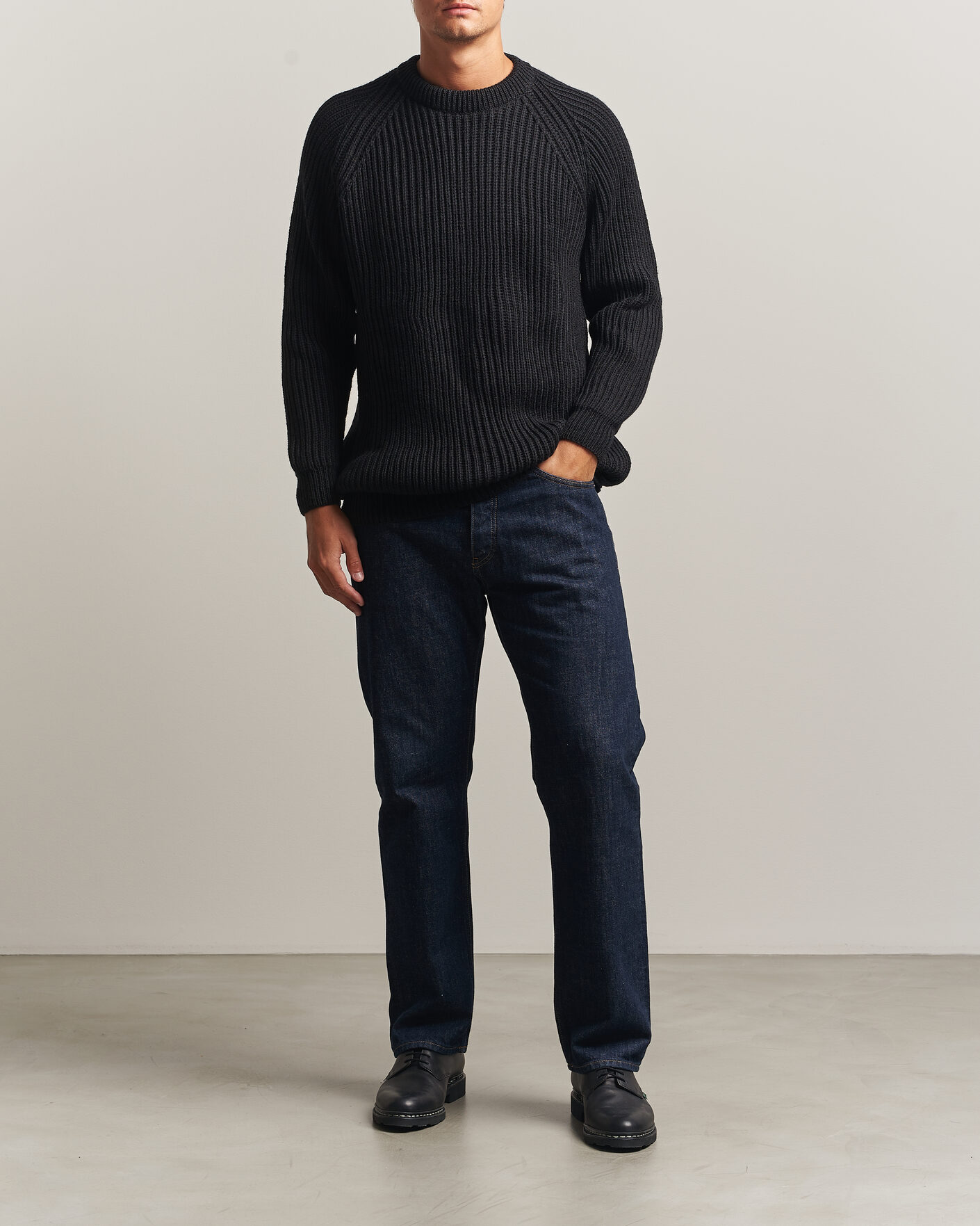 Herren | Pullover | Gloverall | Fisherman Rib Chunky Wool Crew Neck Black