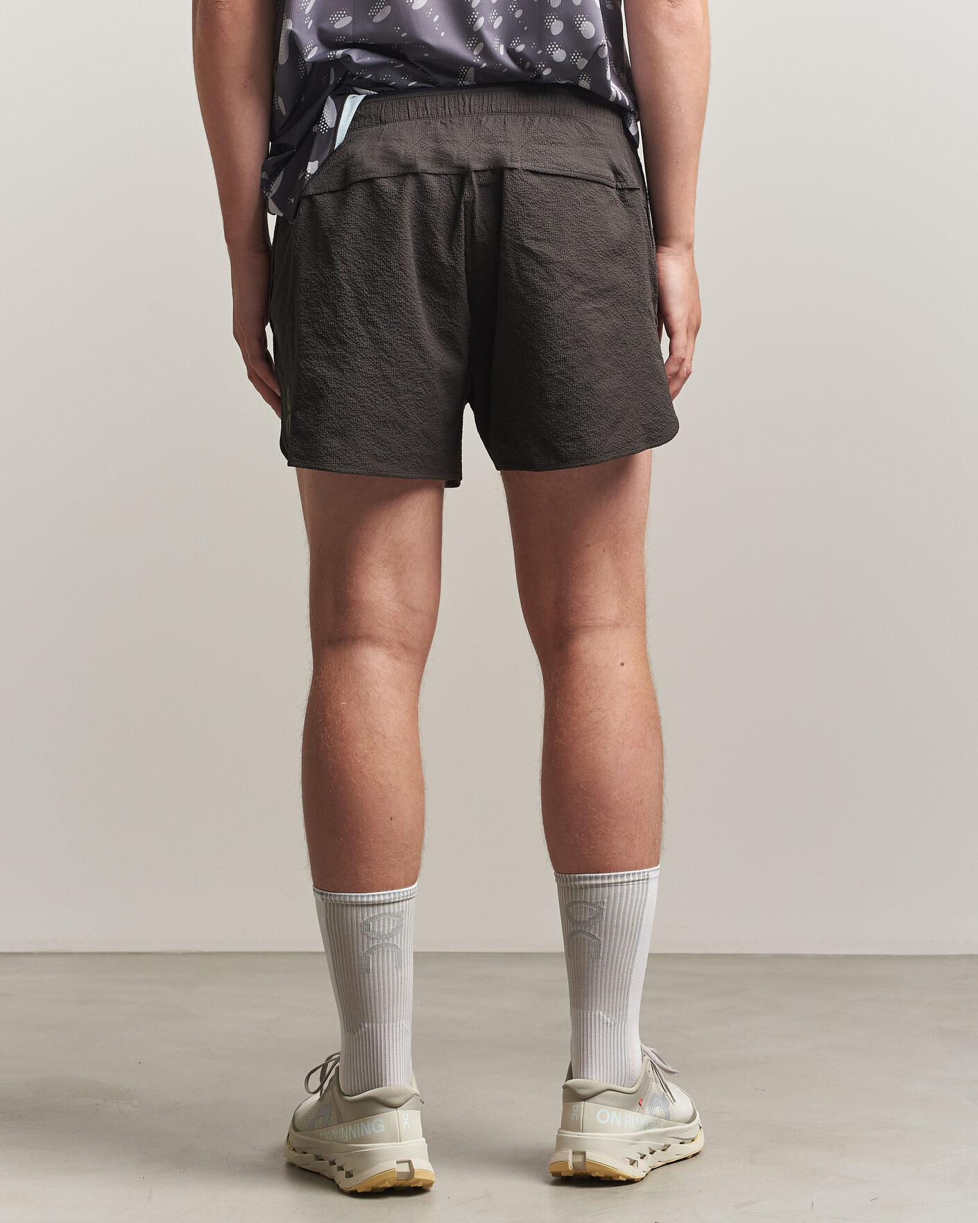 Herren | Shorts | On | Performance Volt Shorts Espresso