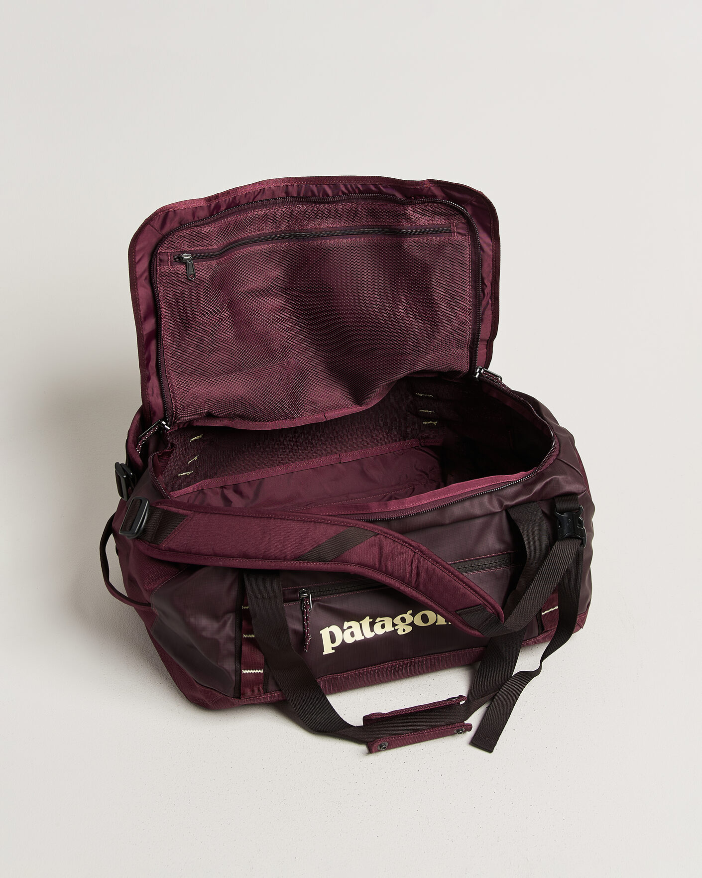 Herren | Taschen | Patagonia | Black Hole Duffel 40L Berry Fig